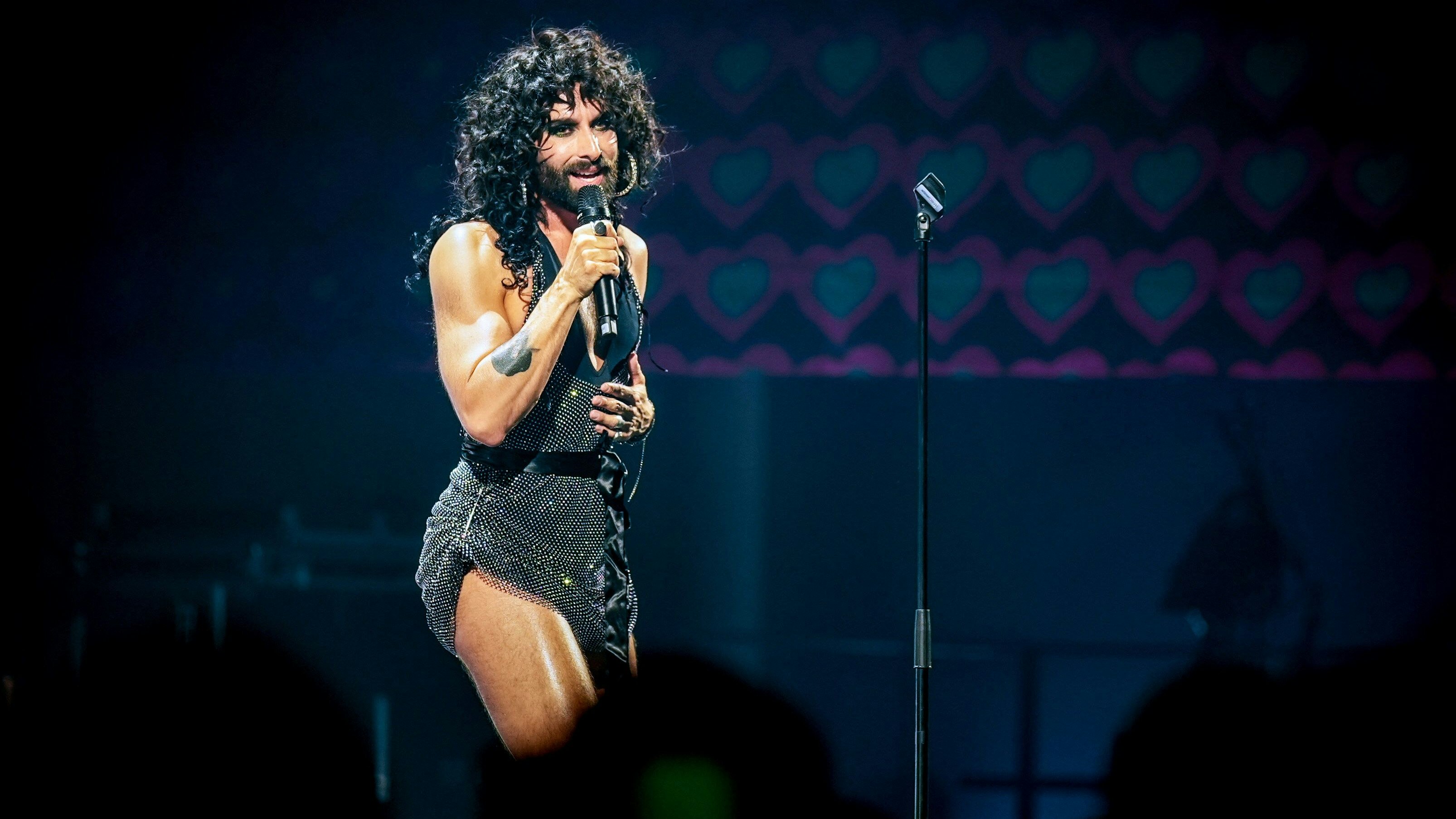 Heute.at - Conchita, Vincent Bueno & Co. feiern Vielfalt in Wien