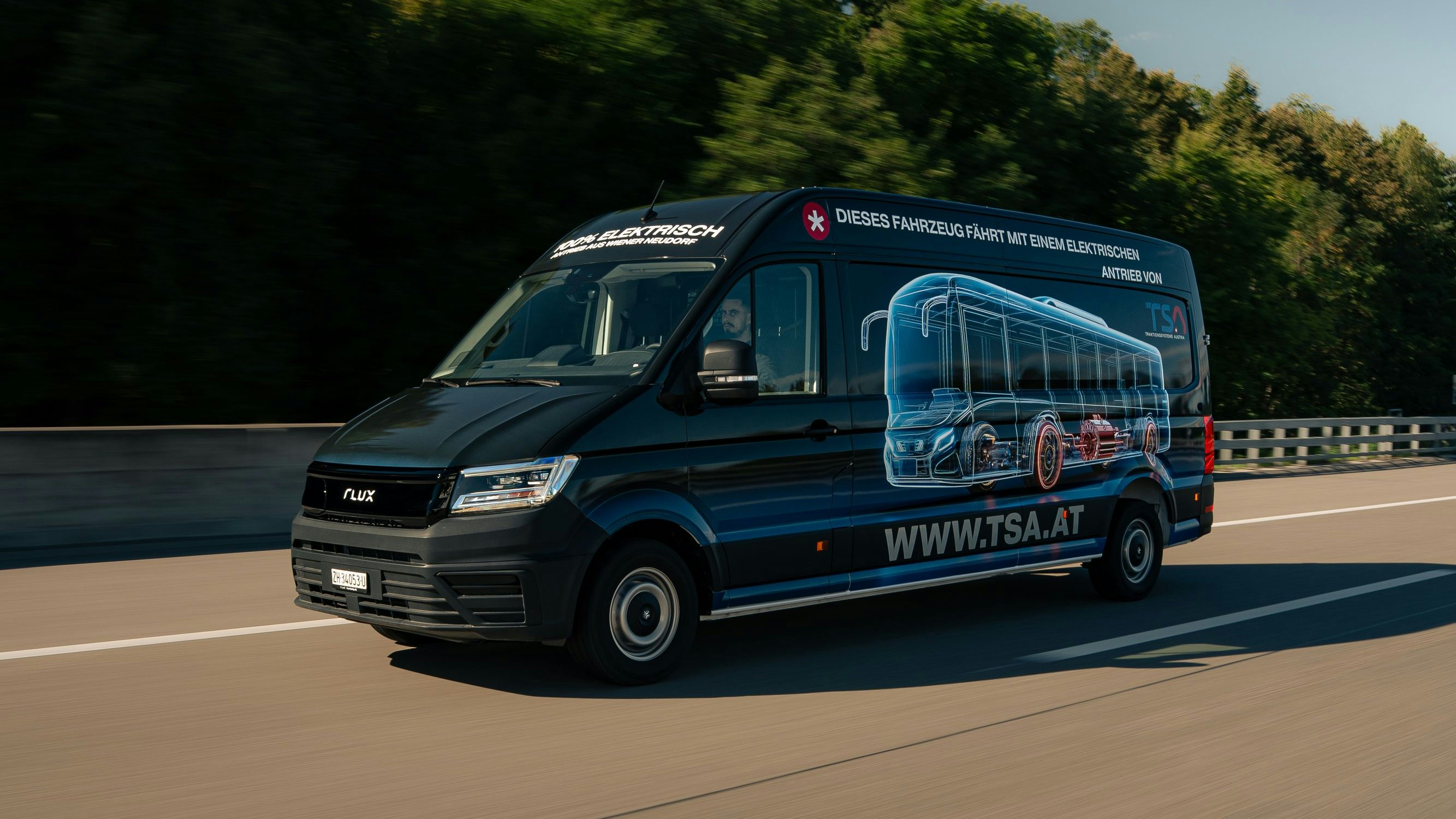 Traktionssysteme Austria und Flux Mobility präsentieren innovative Antriebslösung