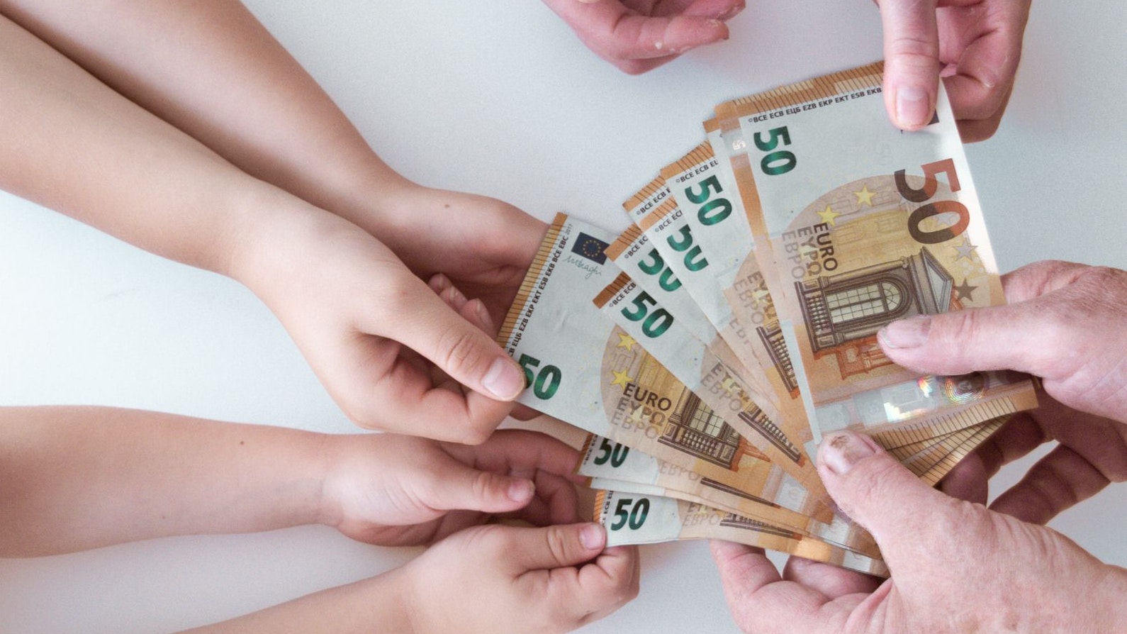 Heute.at - Wem Wien jetzt die Mindestsicherung kürzt