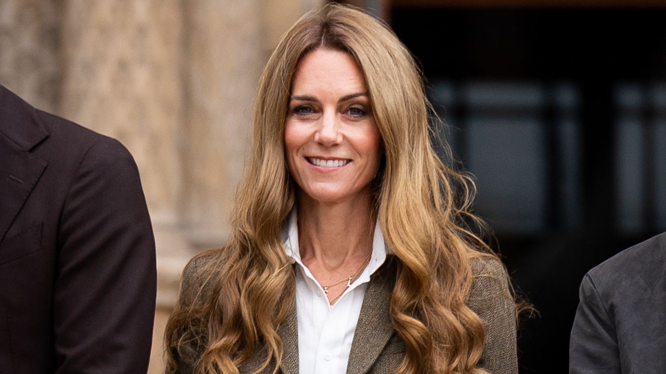 Heute.at - Prinzessin Kate präsentiert stolz ihre neue Haarfarbe