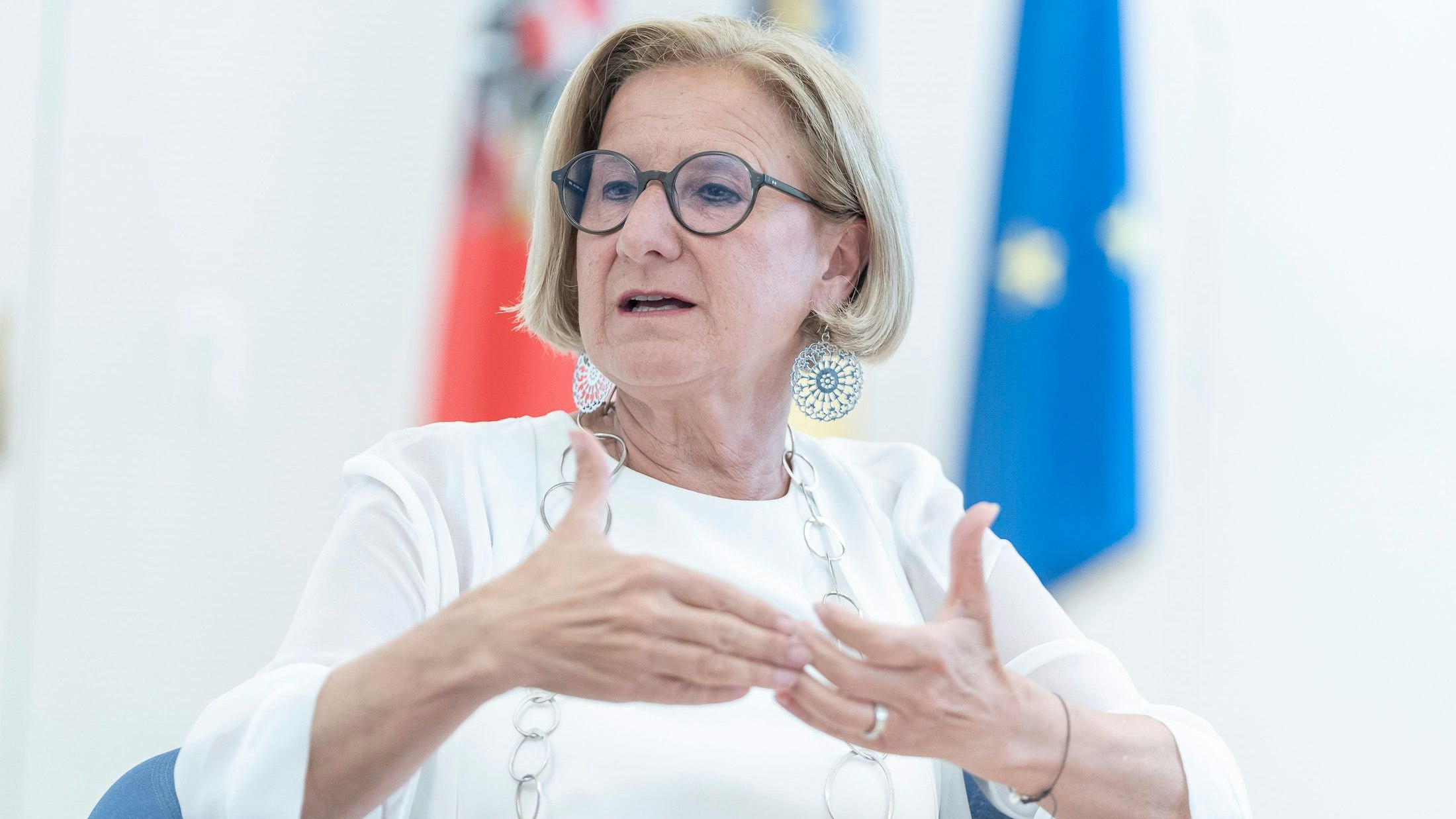 Heute.at - Sozialhilfe – Mikl-Leitner: Schärfen nochmals nach