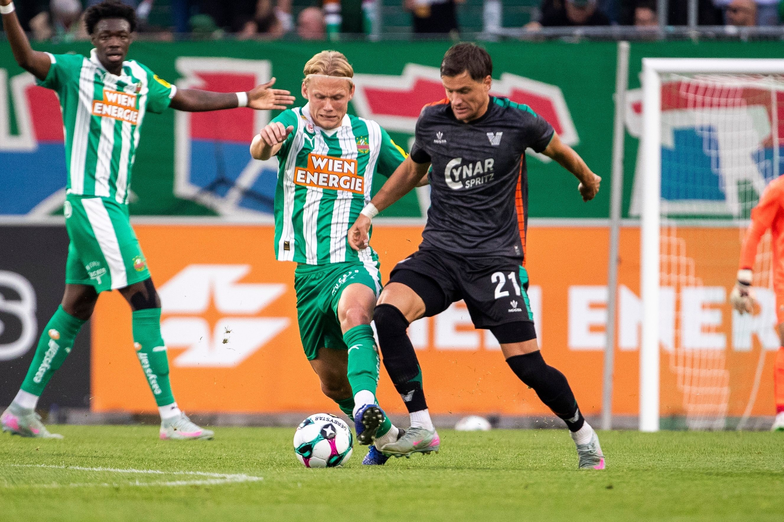 Tobias Guliksen feierte sein Debüt.