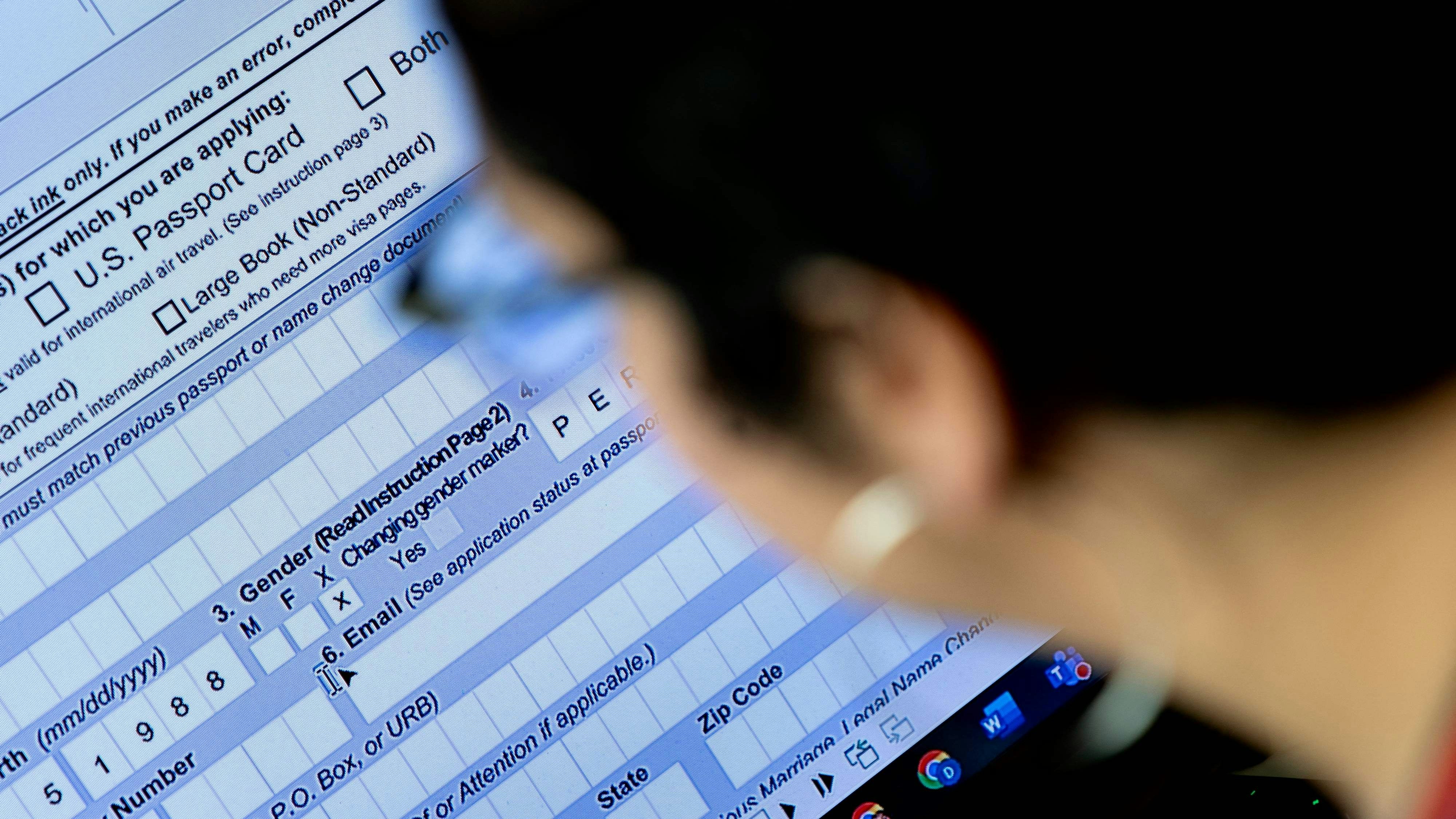 Heute.at - USA müssen weiter geschlechtsneutrale Pässe ausstellen