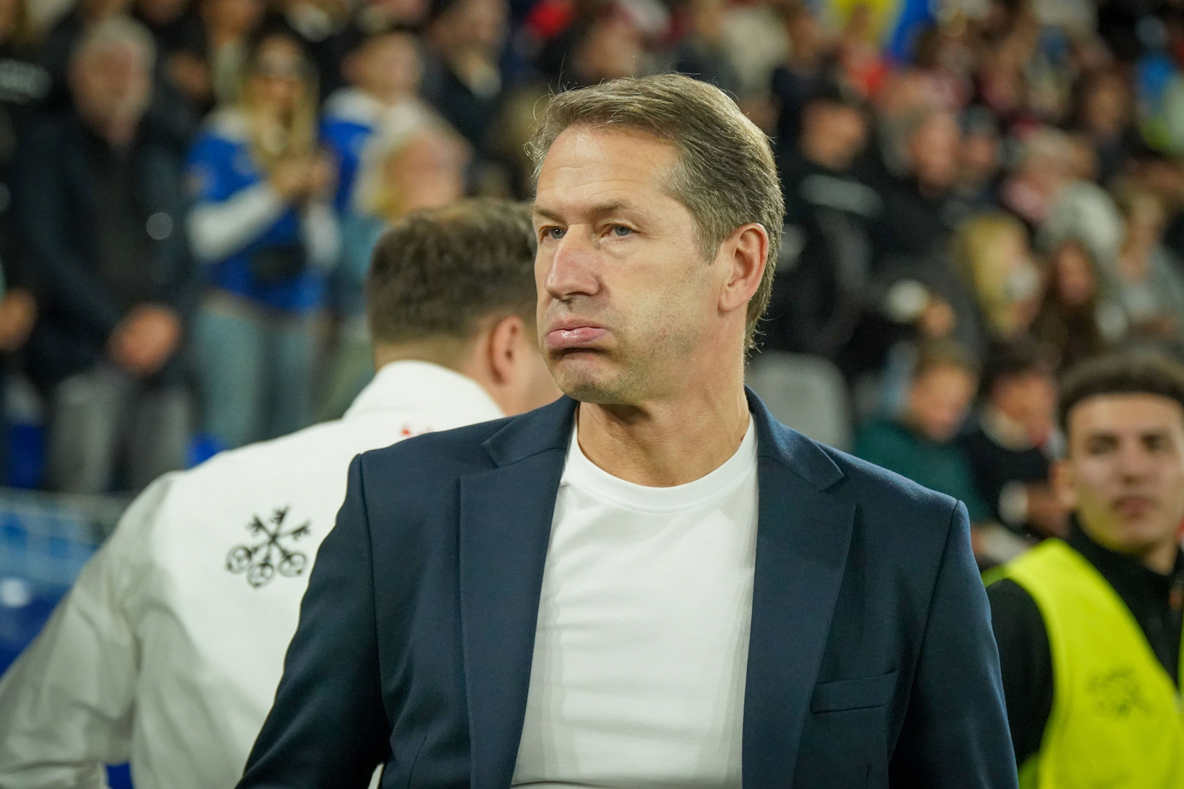 Franco Foda verliert mit dem Kosovo klar gegen die Schweiz.