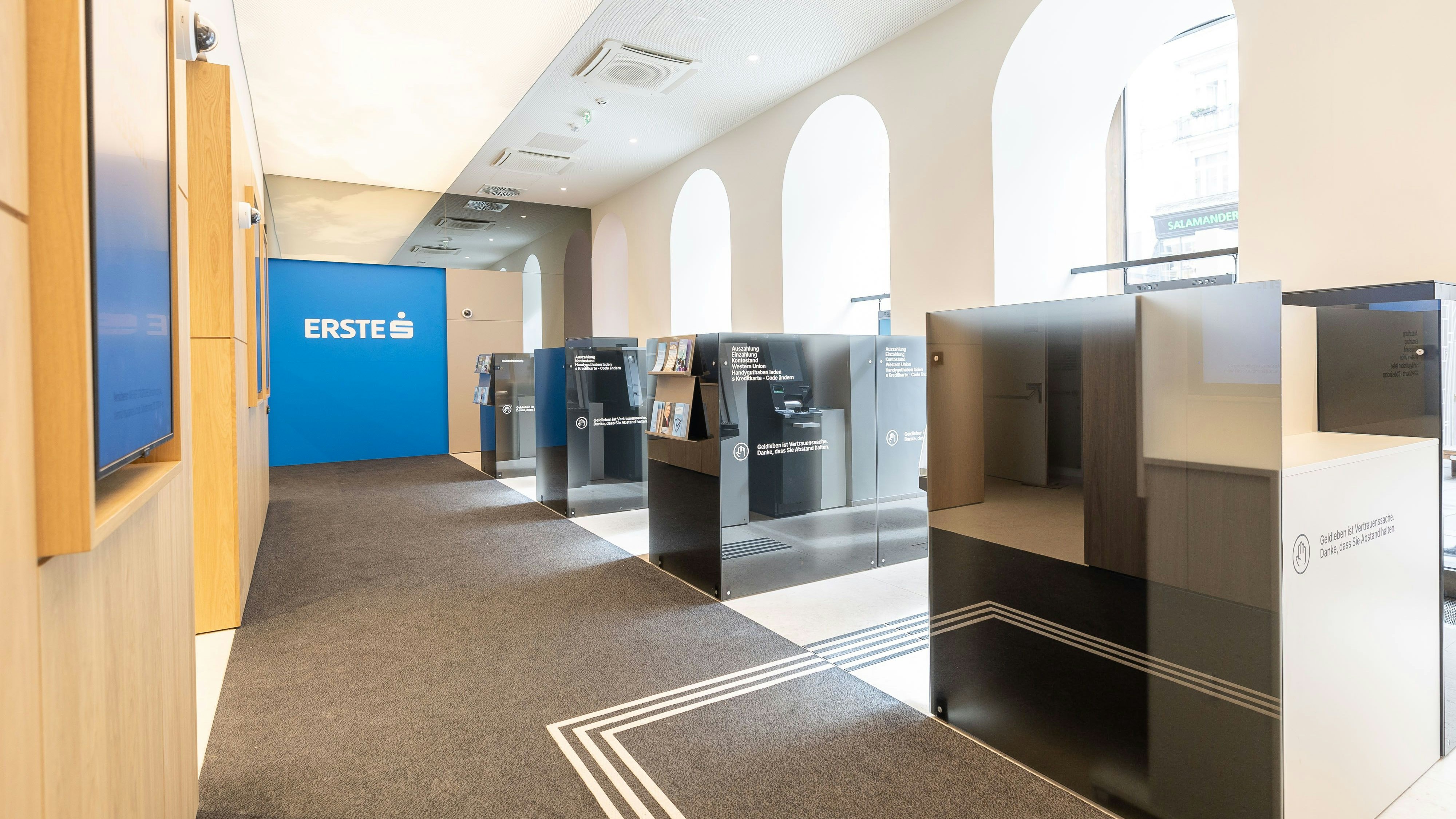 Heute.at - Was sich im Oktober bei Bank-Überweisungen ändert