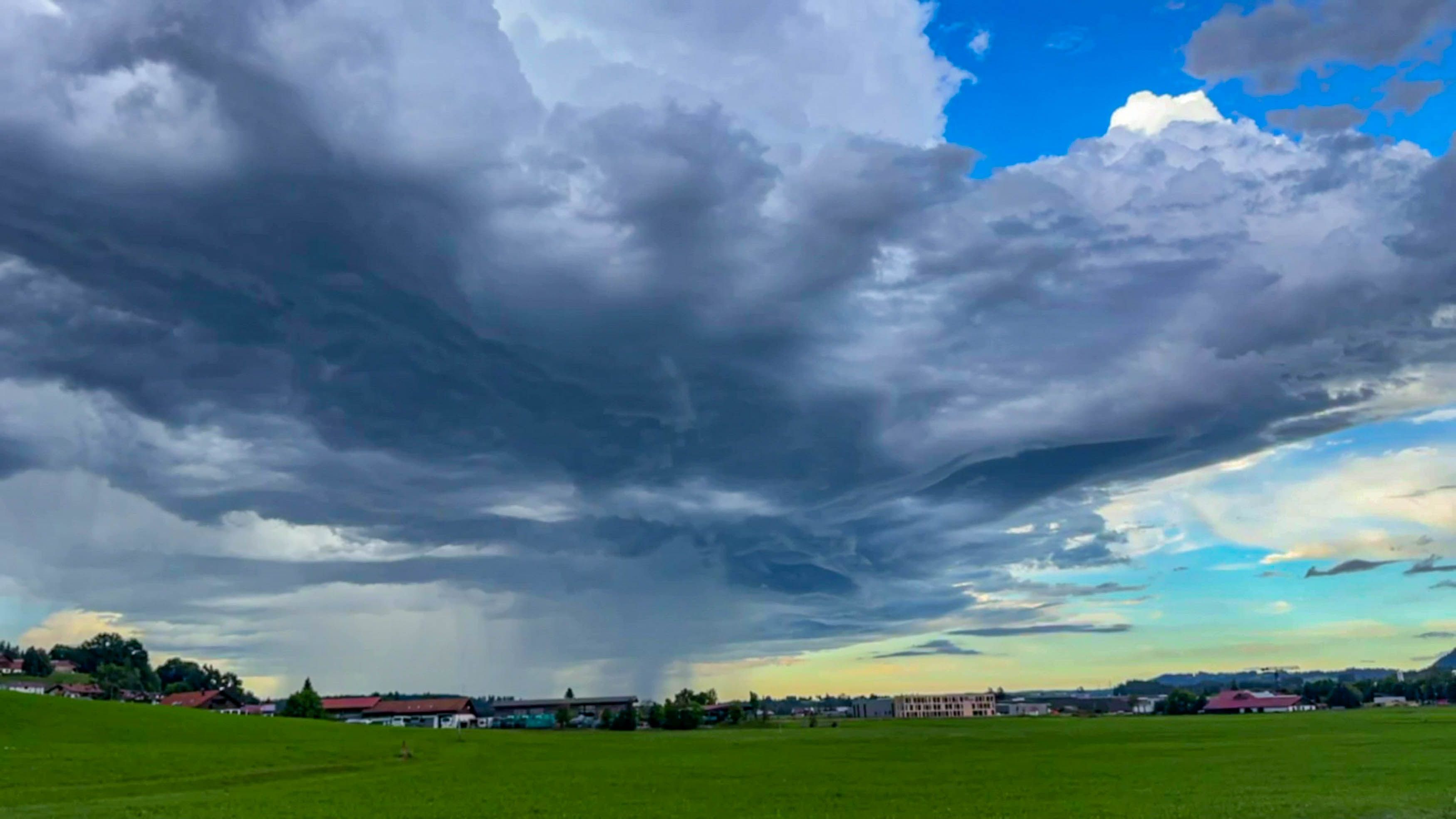 Heute.at - Superzelle kommt! Experten warnen vor heftigem Unwetter
