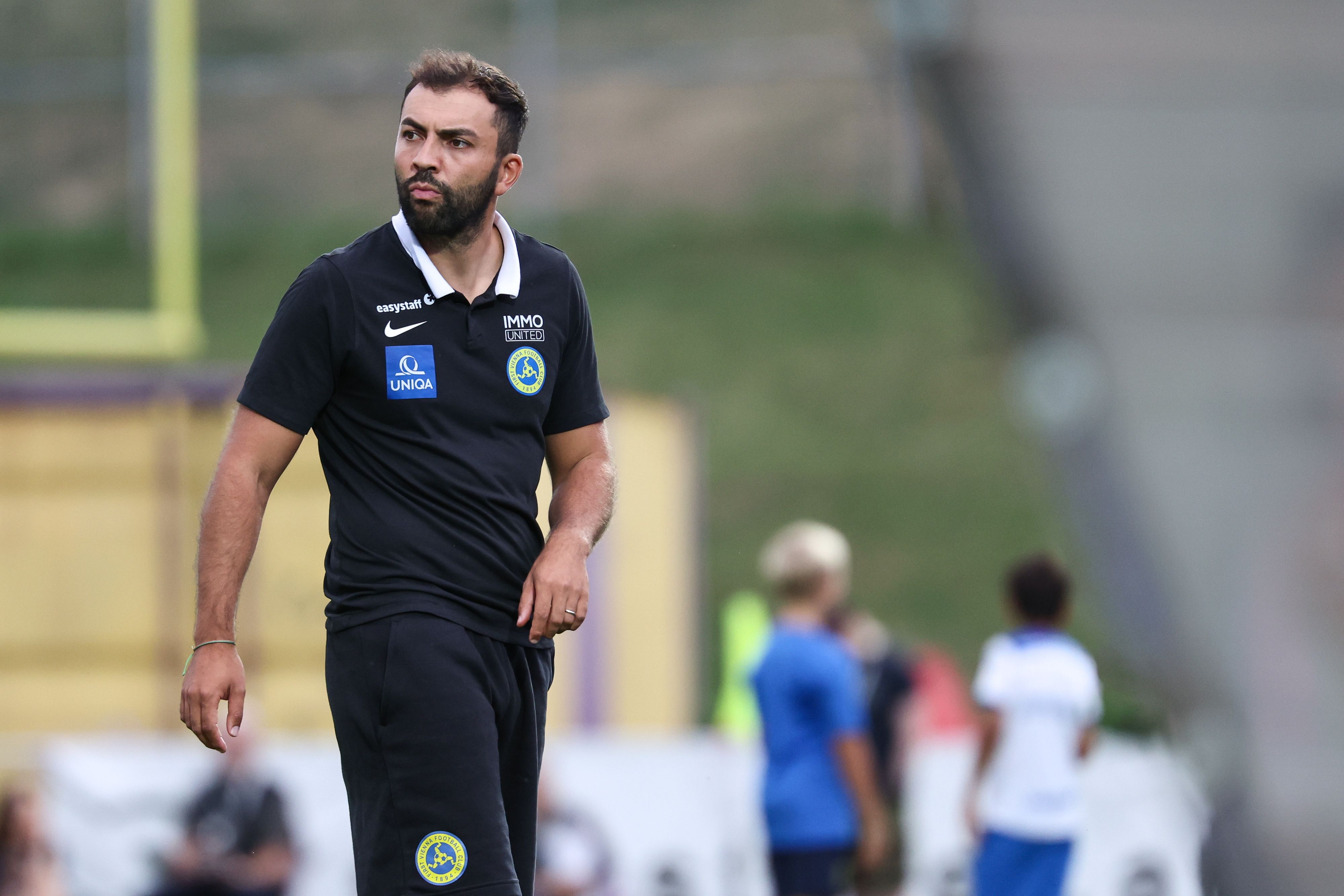 Die Vienna trennt sich von Coach Mehmet Sütcü. 