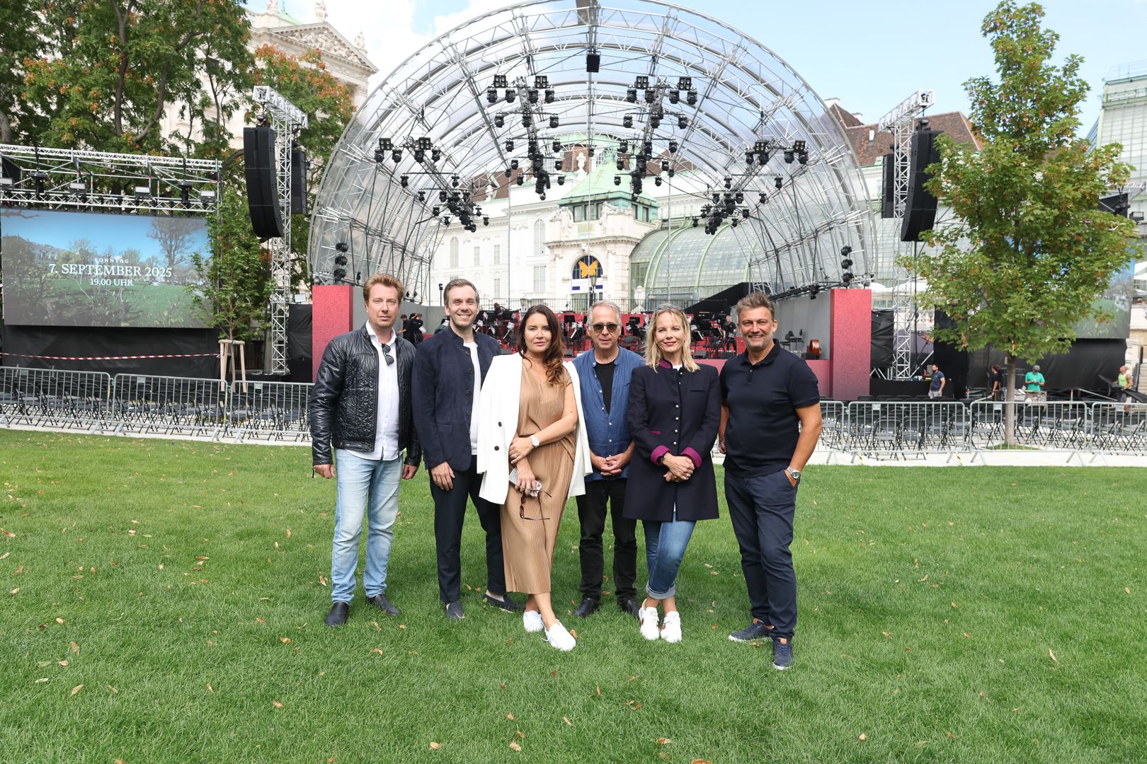 Die Opern-Stars sind bereit für die große Show.