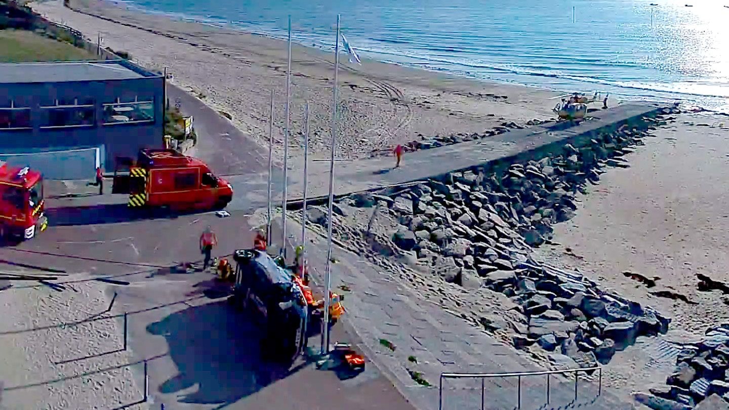 Eine Webcam filmte das Ende des tödlichen Unfalls kurz vor 18 Uhr mit (Bild aufgehellt).