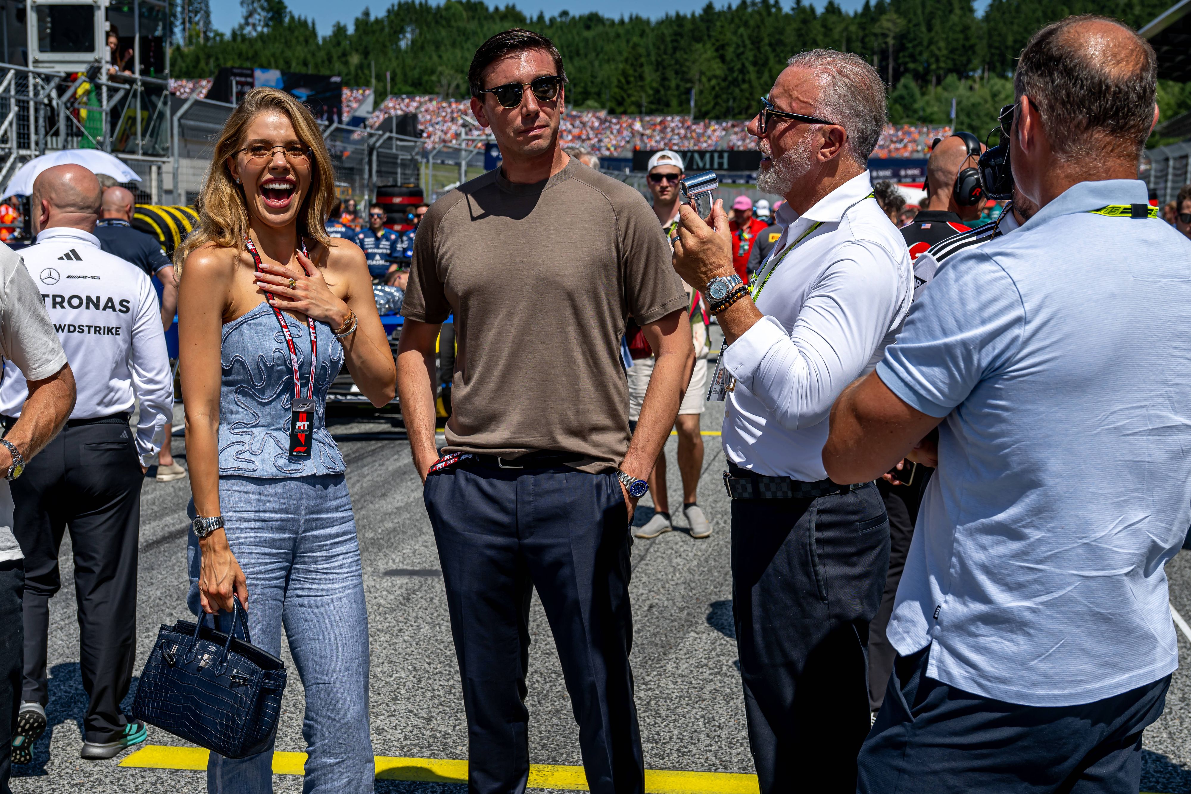 Victoria Swarovski und Mark Mateschitz: in Spielberg noch mitten auf dem Grid, in Monza hielt sich der Red-Bull-Erbe eher im Hintergrund.