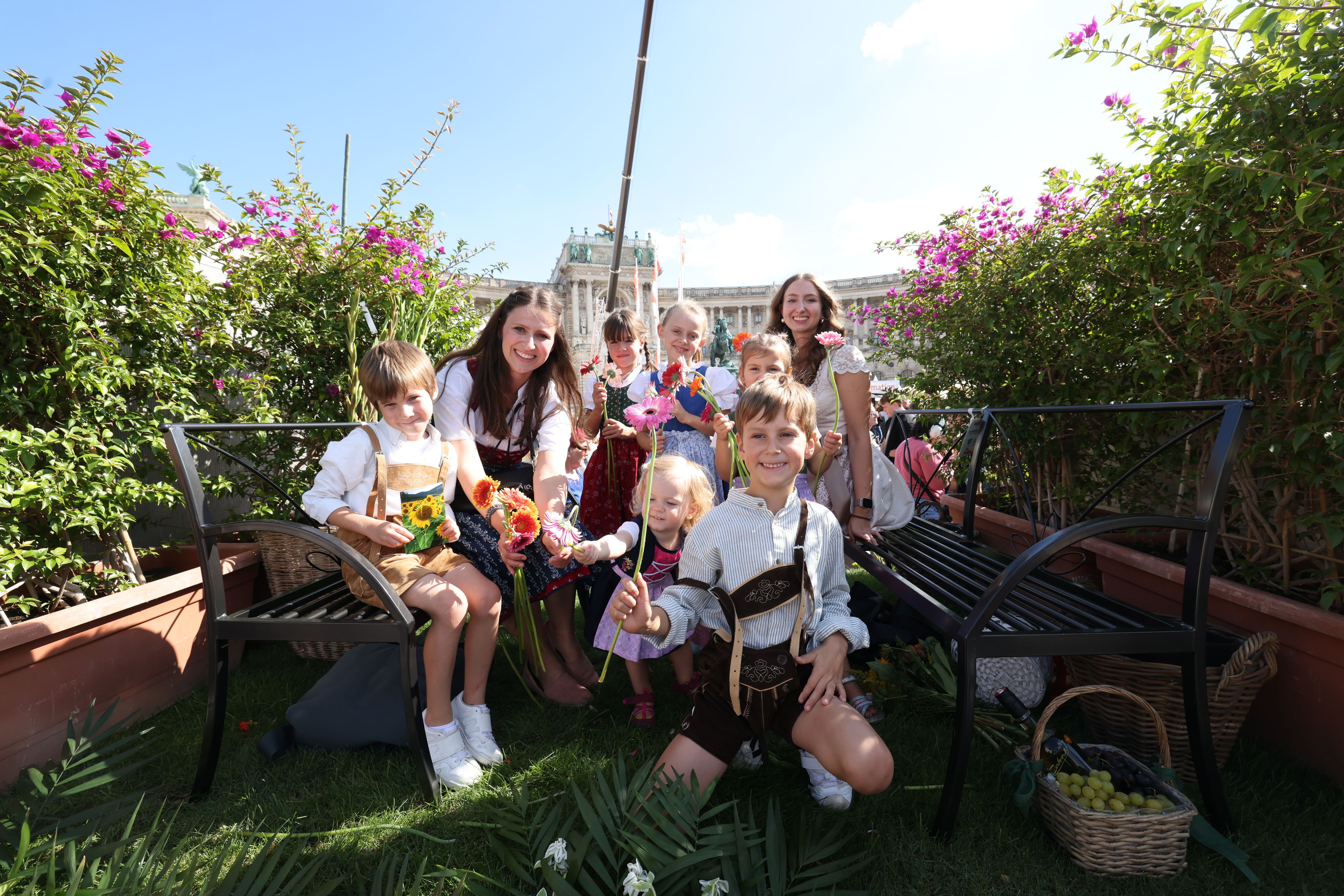 Musik, Schmankerl und Mitmachtstationen begeisterten zahlreiche Besucher beim diesjährigen Erntedankfest.