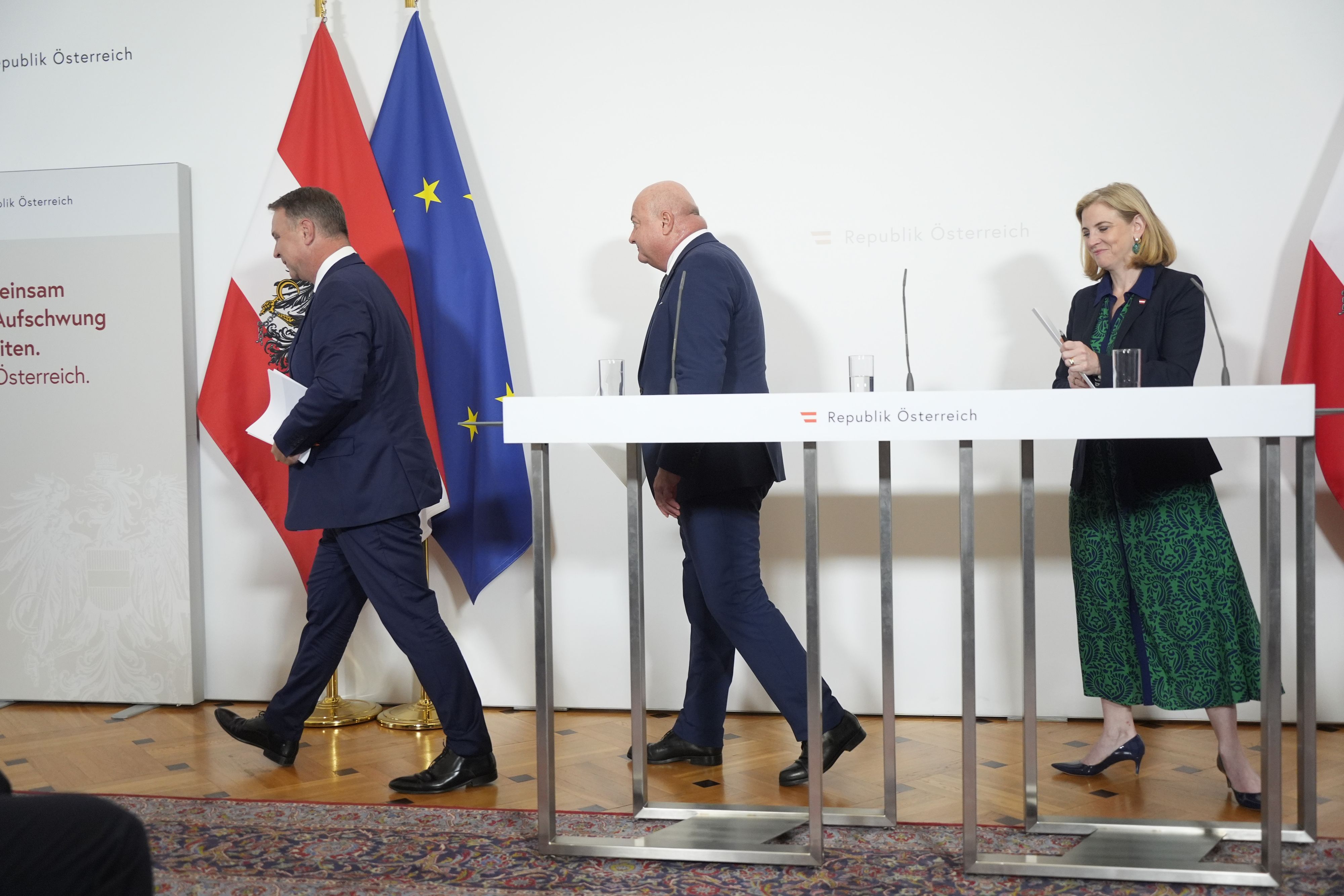 4,1 Prozent Inflation, kein Wachstum – Regierung sucht Weg aus der Krise.