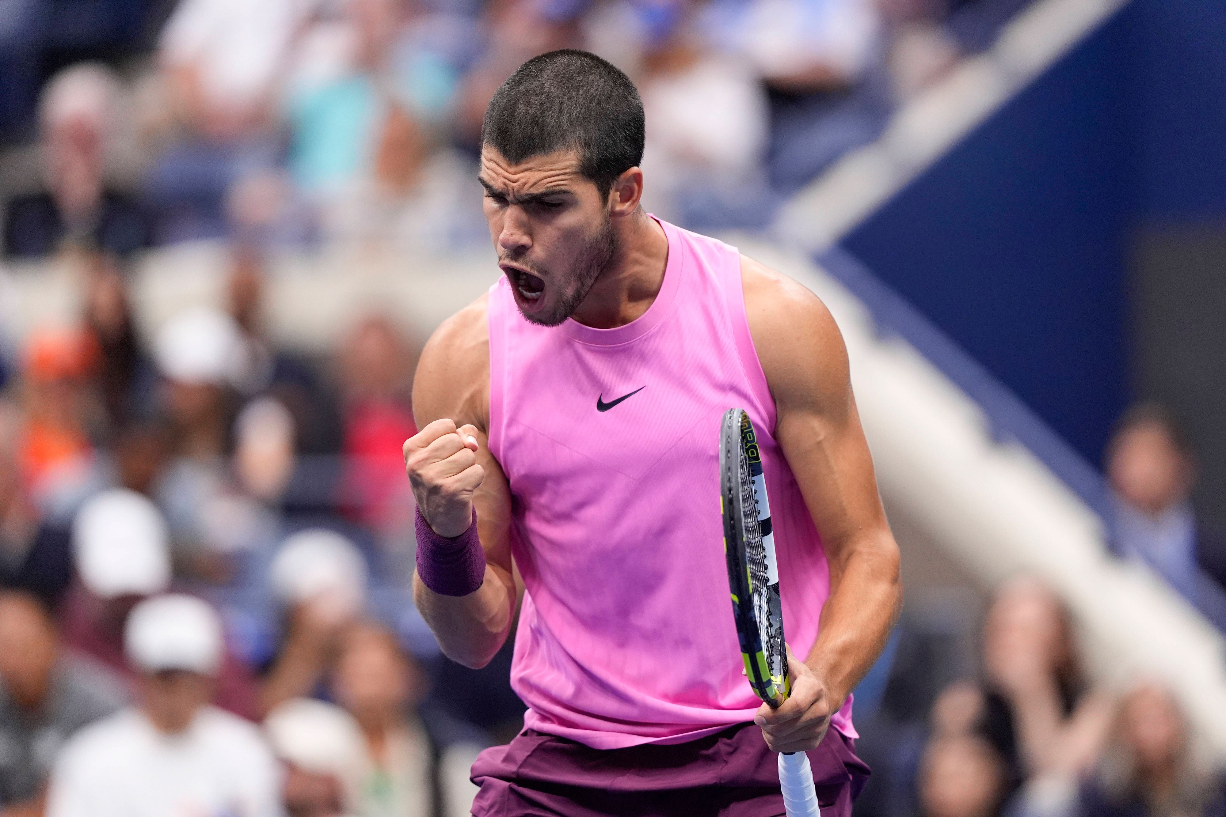 Carlos Alcaraz ballt die Faust.