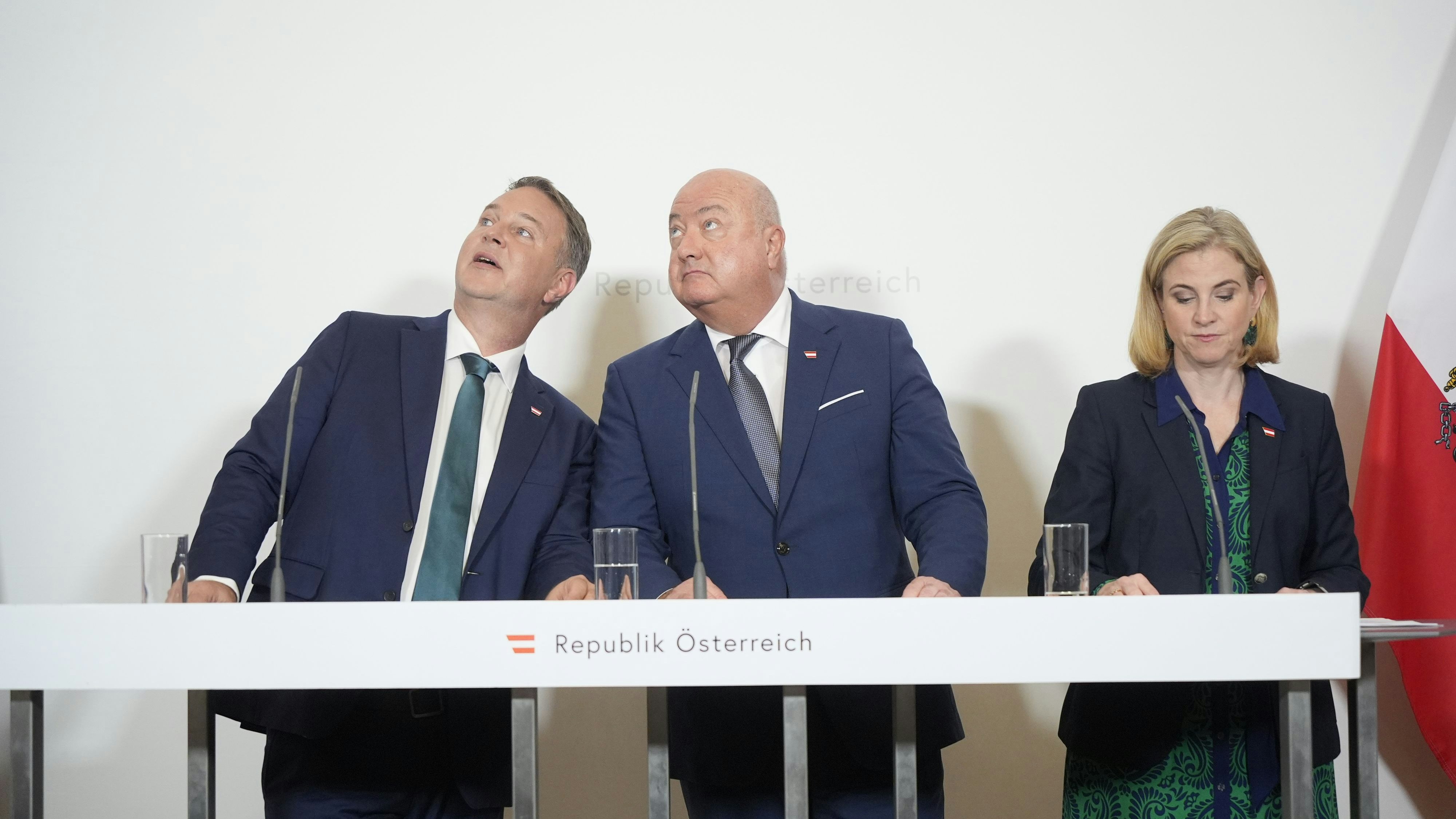 Heute.at - Umfrage-Knaller – Regierung bringt kaum etwas weiter