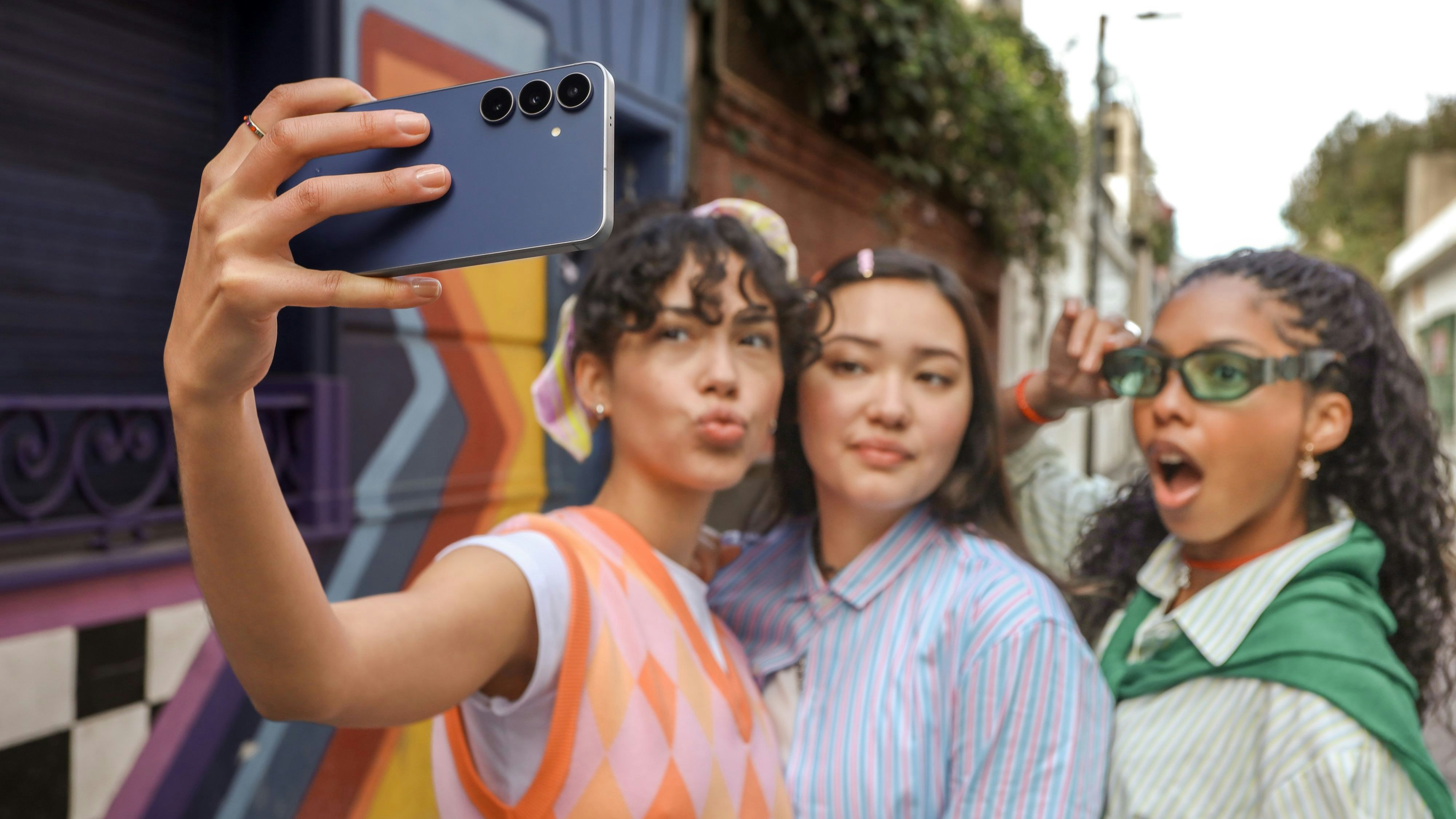 Die sogenannte "Fan Edition" steht seit Jahren für Premium-Funktionen zu einem attraktiven Preis – und auch 2025 bleibt Samsung diesem Prinzip treu.