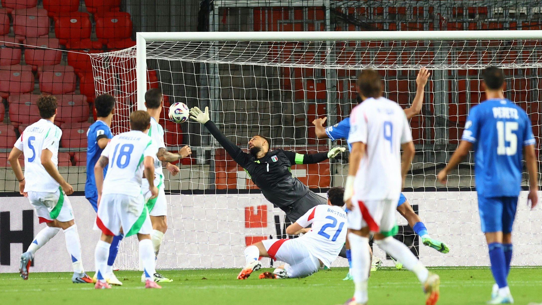 Heute.at - 5:4! Italien zitterte bei Drama gegen Israel um WM