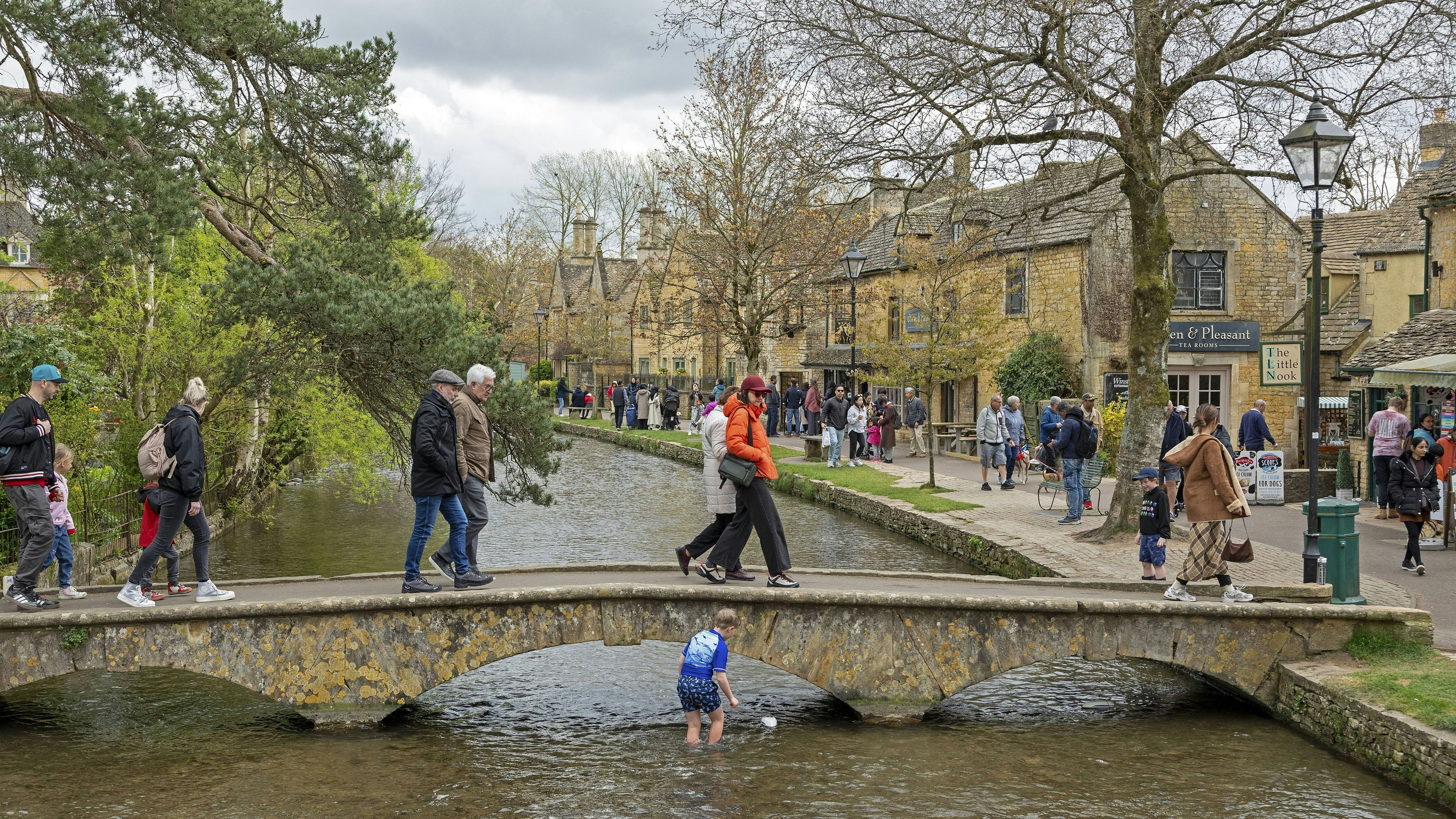 Heute.at - Ort ruiniert! – Politiker bekämpft Tiktok-Touristen