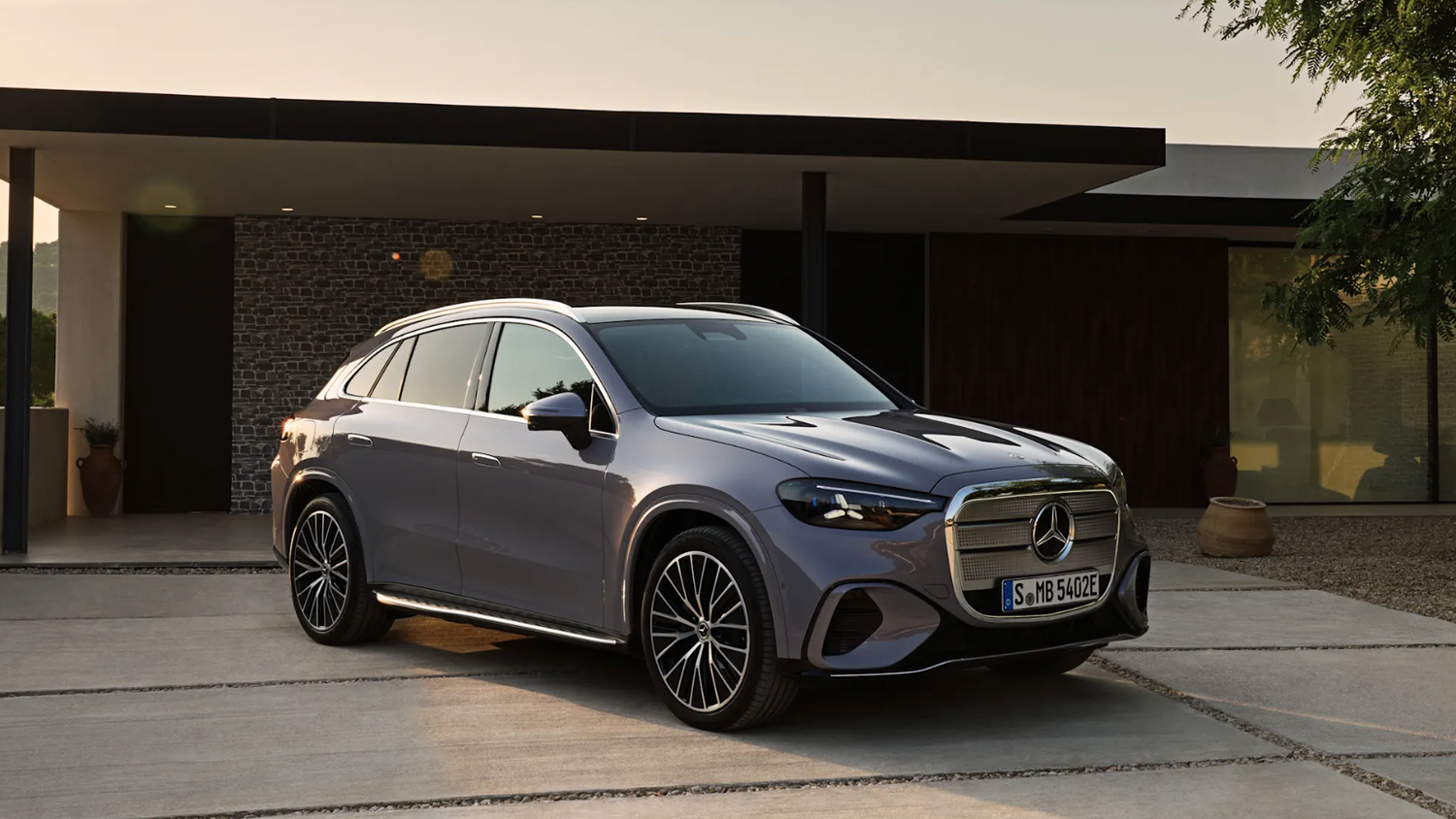 Der neue Mercedes GLC setzt auf 800-Volt-Architektur. 