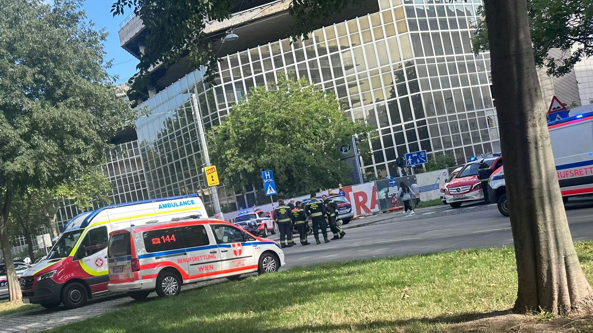 Heute.at - Großeinsatz in Wien – Gebäude der PVA brannte