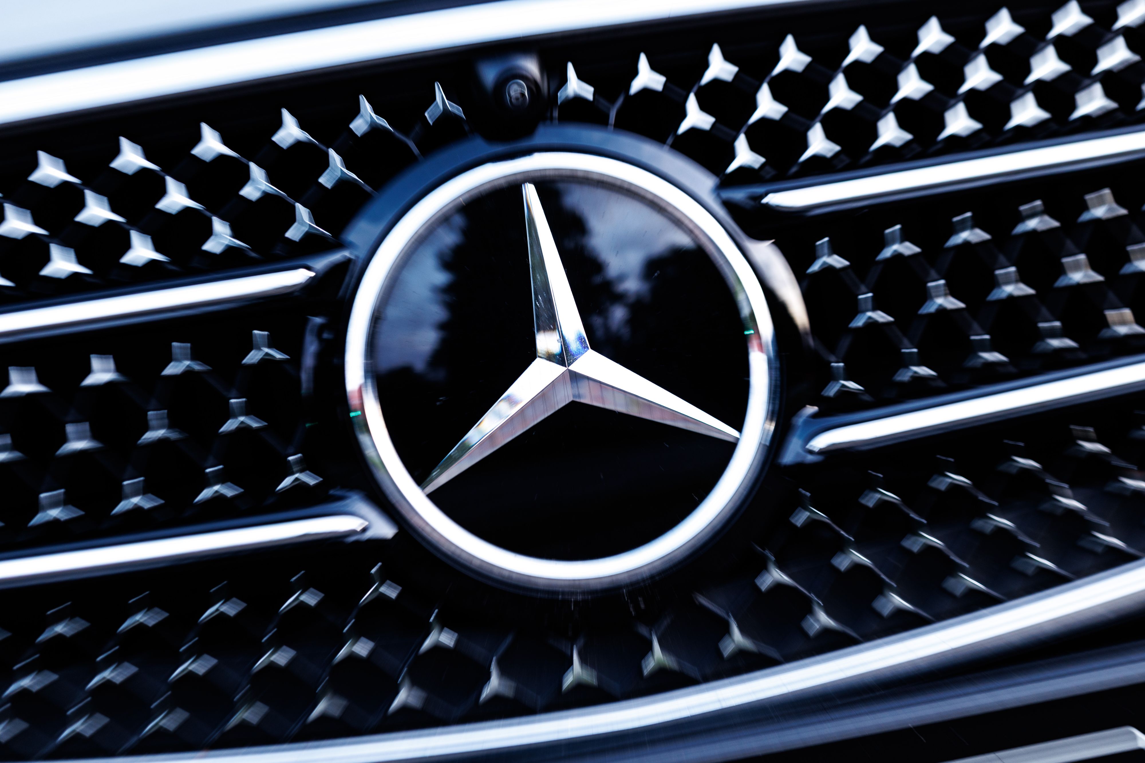 Mercedes sieht beim EU-Verbrennerverbot Sterne.