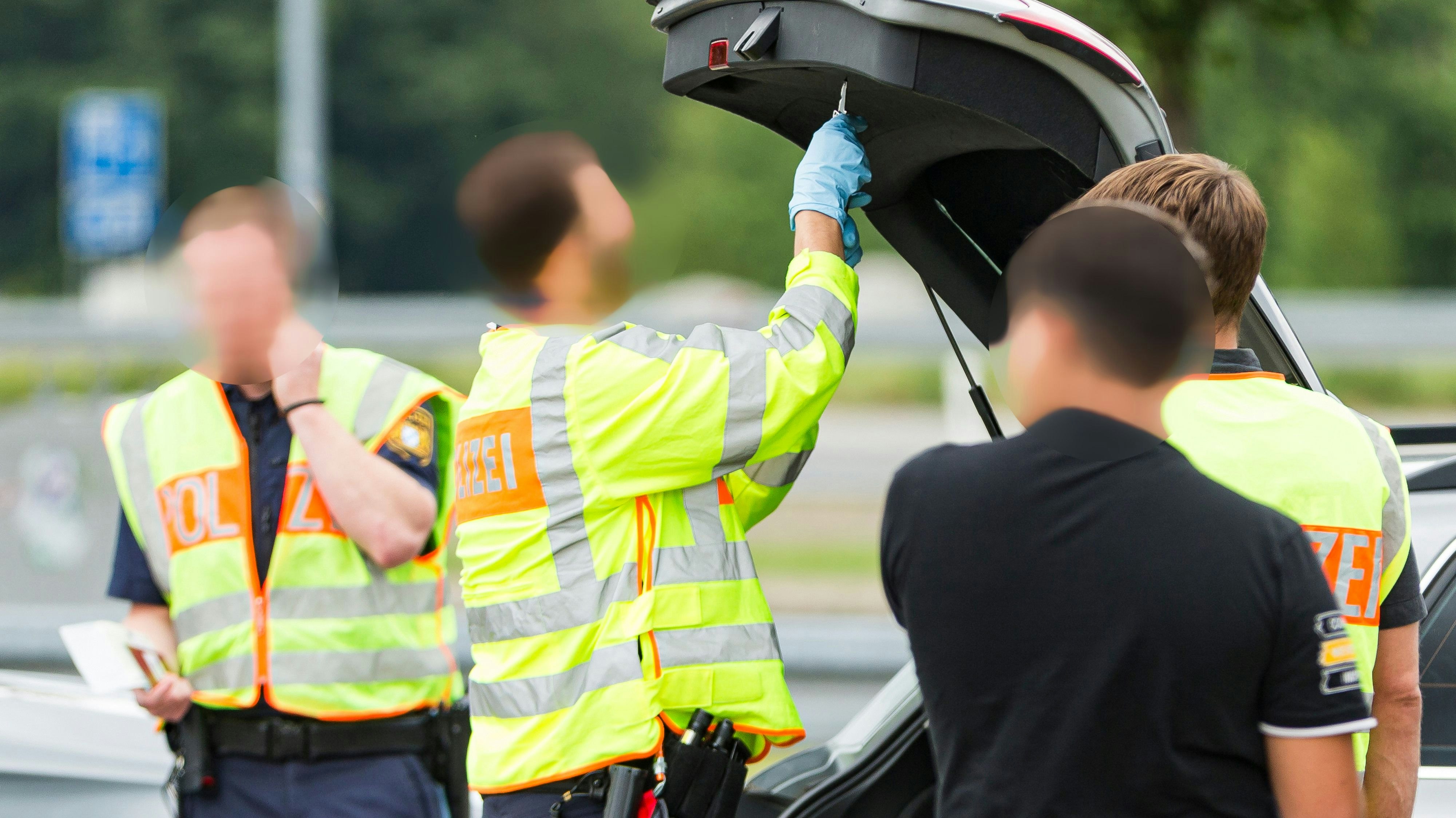 Heute.at - Vater entführt Sohn (17) – Showdown auf Tankstelle