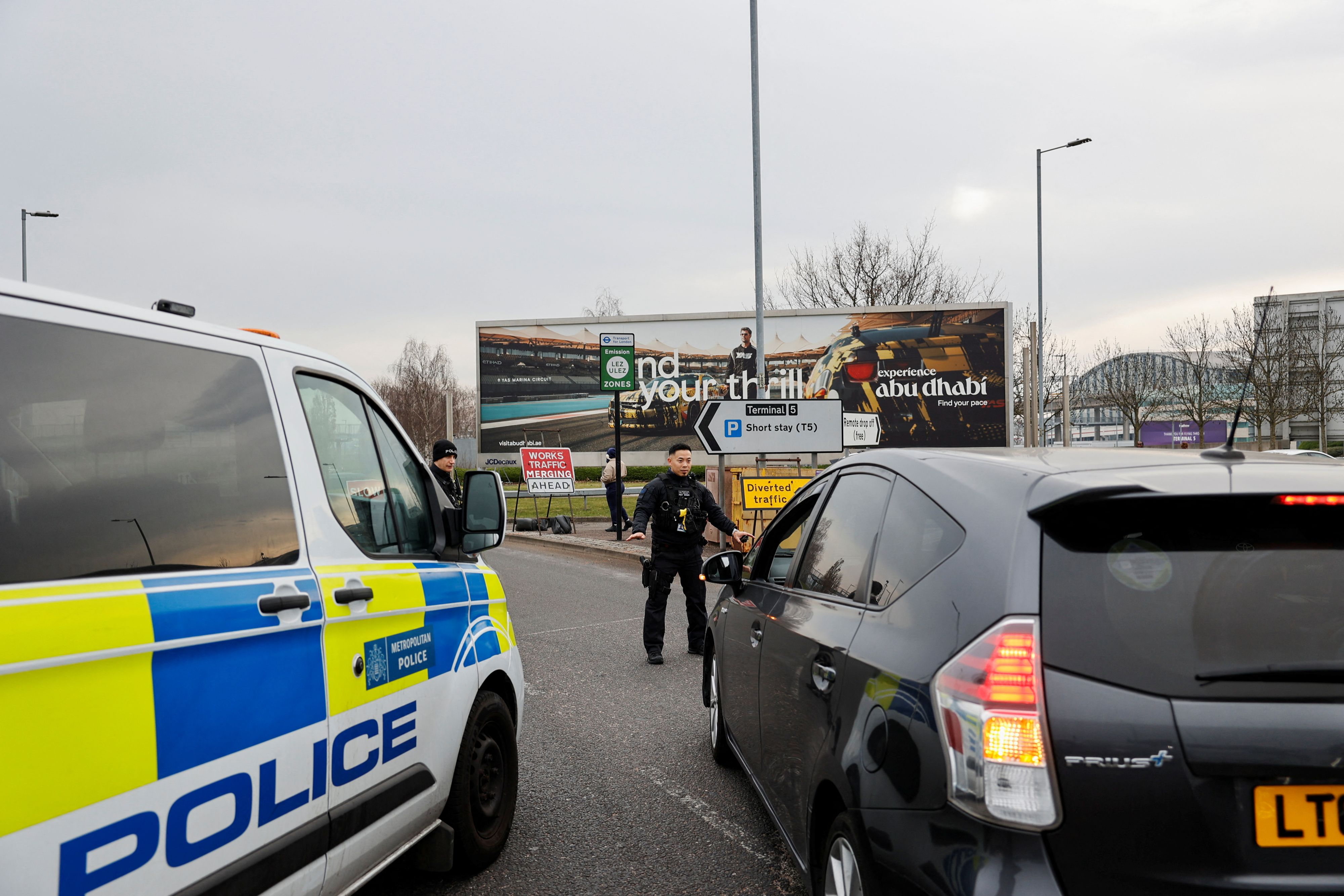 Am Montagabend kommt es am Flughafen Heathrow in der englischen Hauptstadt London zu einem Großeinsatz. (Symbolbild)