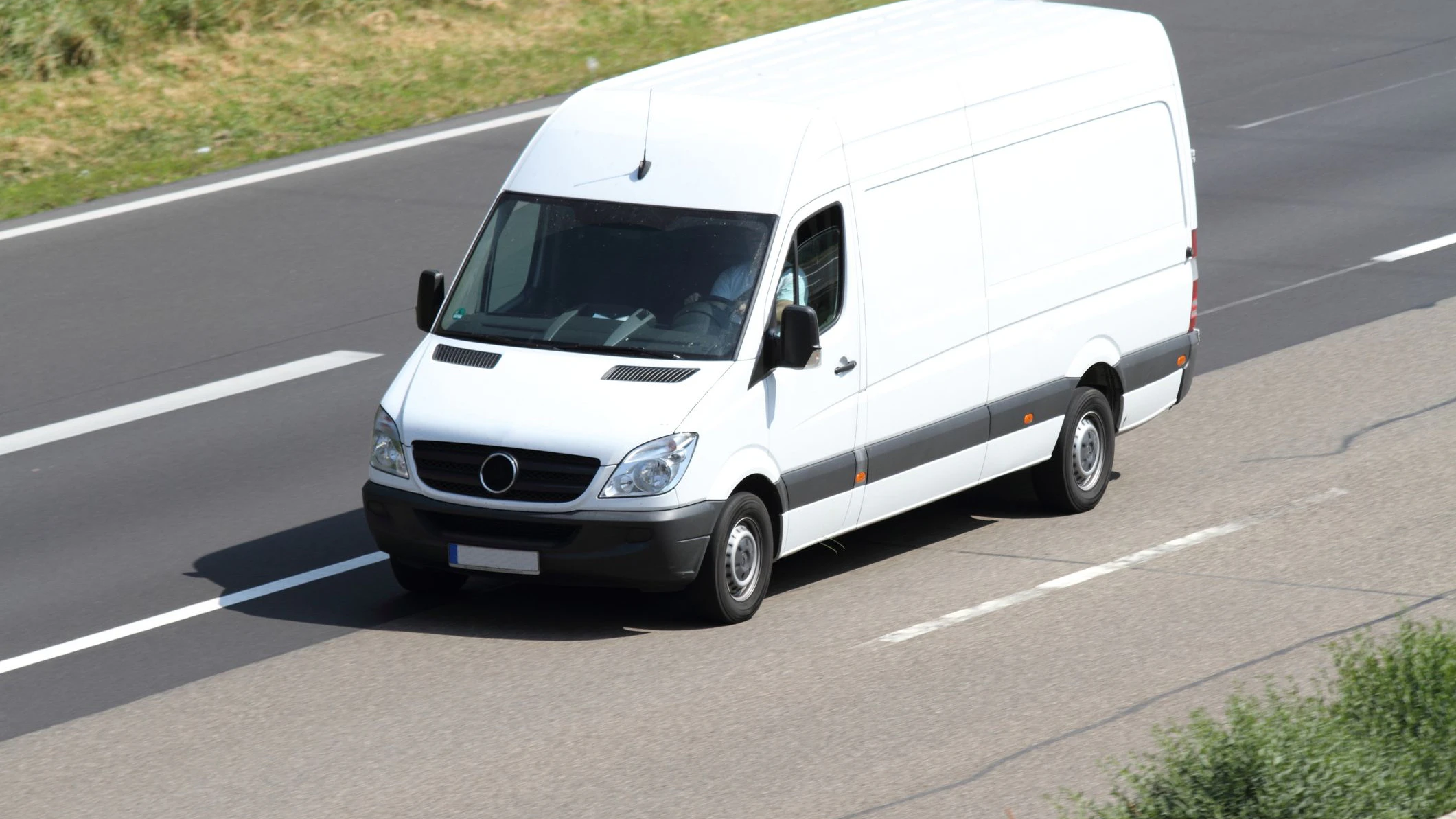 Der Transporter sei kaum noch zu lenken und bremsen gewesen. (Symbolbild)