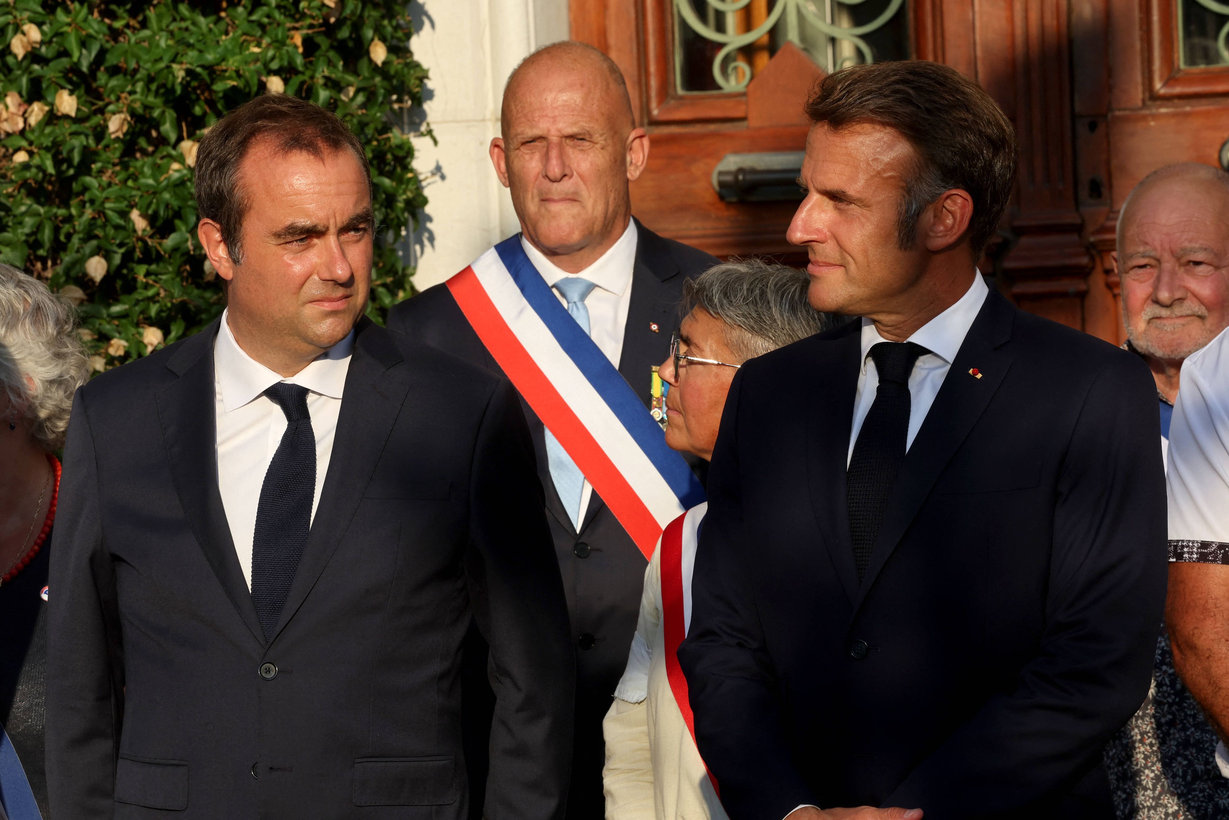 Sébastien Lecornu (links) und Emmanuel Macron (rechts) kennen sich schon lange.