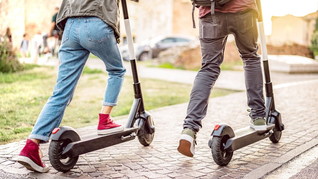 Heute.at - Aufsetzen! Neue Verkehrspflicht für E-Fahrzeuge kommt