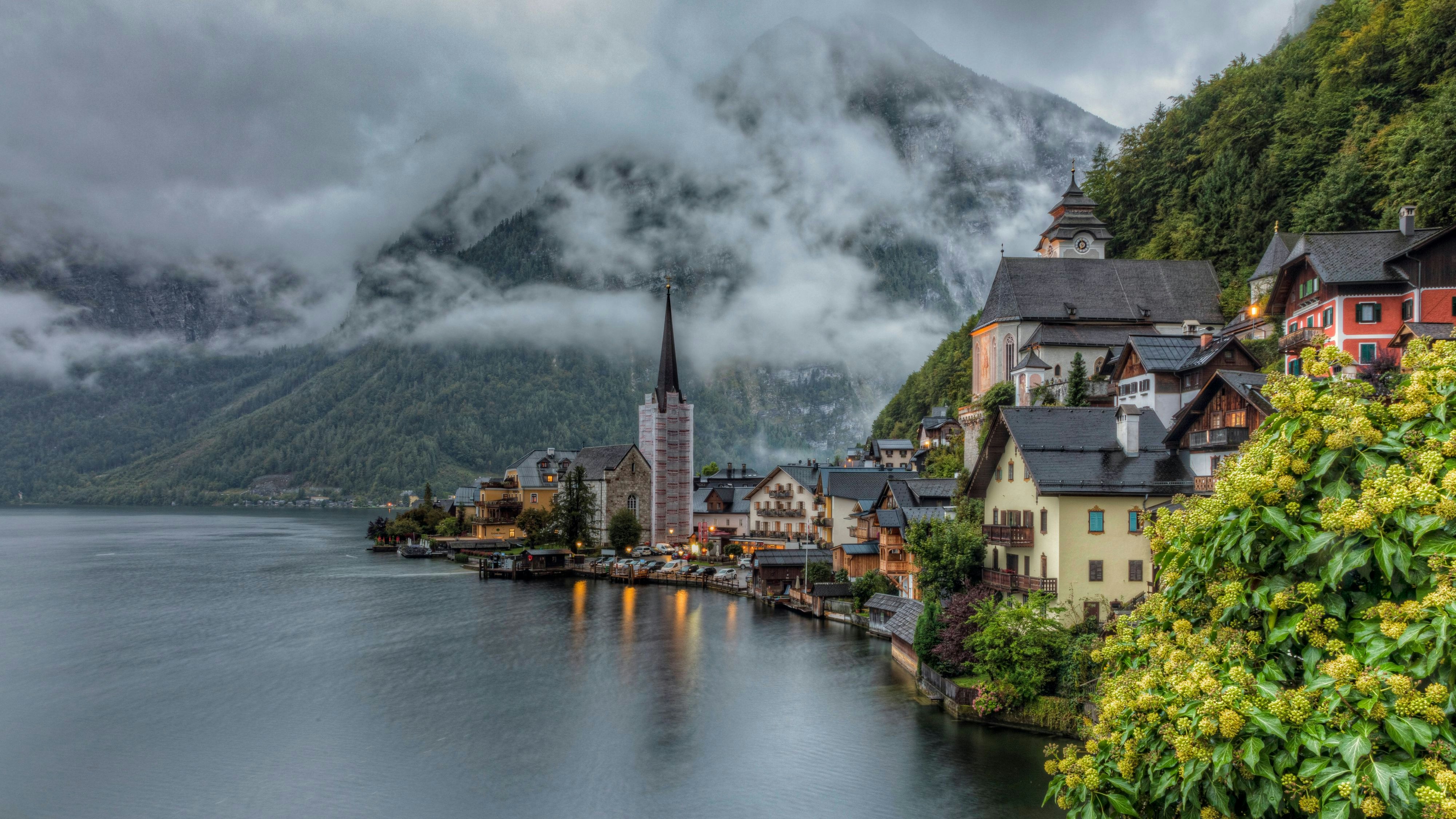 Hallstatt hat nur gerade 737 Einwohner, aber eine Vielzahl von Touristen.