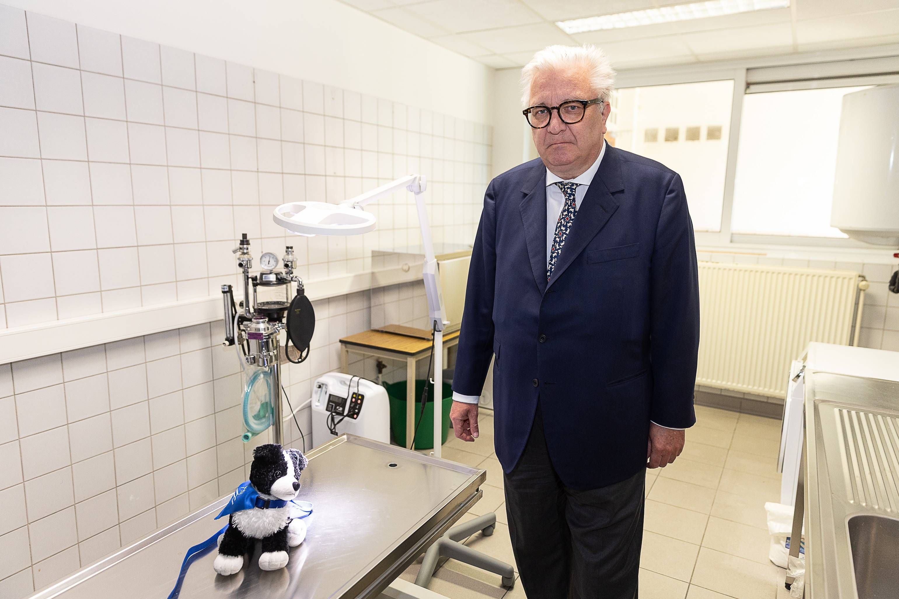 Prinz Laurent von Belgien hat ein uneheliches Kind.