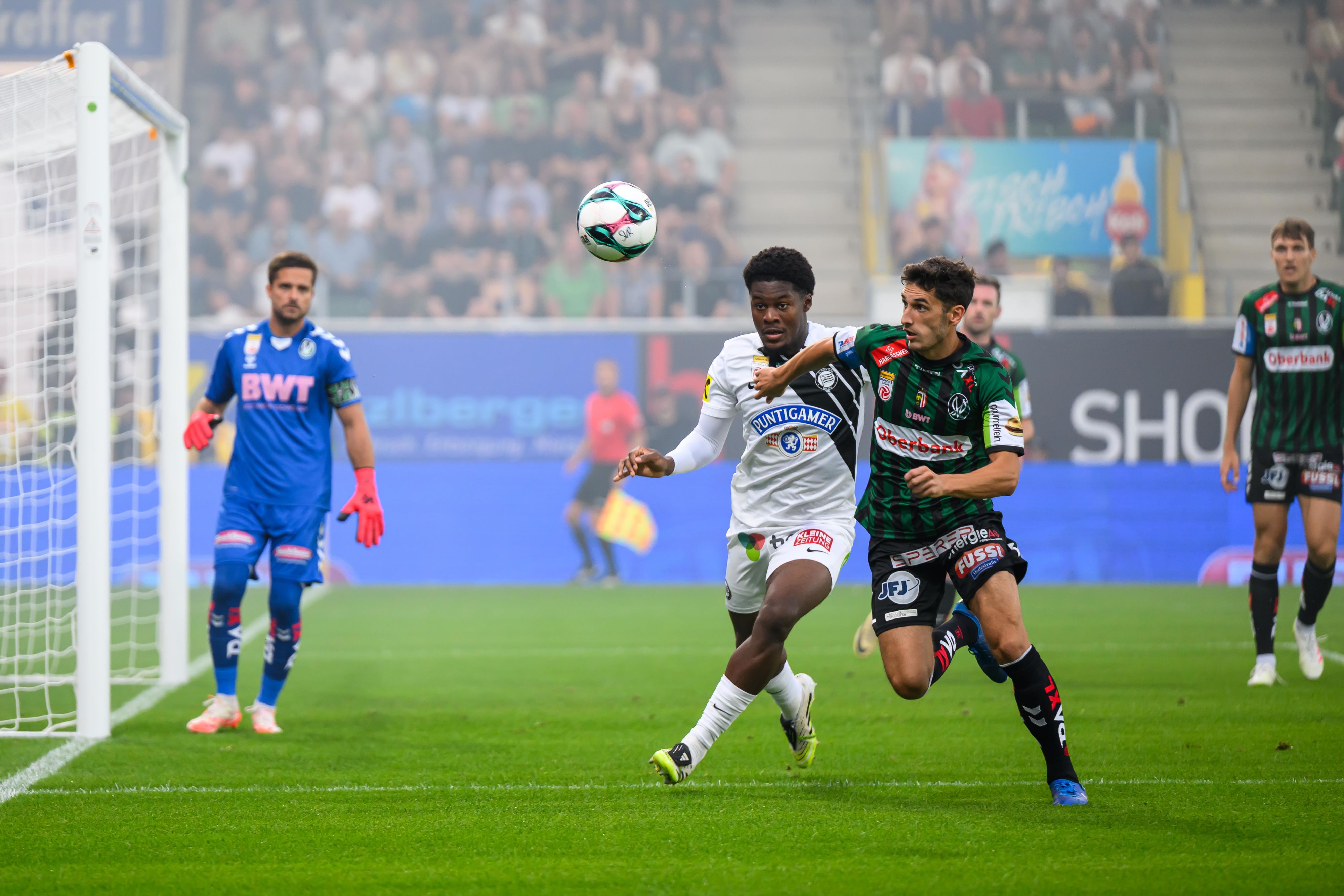 Ried (rechts Ante Bajic) hat Personalsorgen.