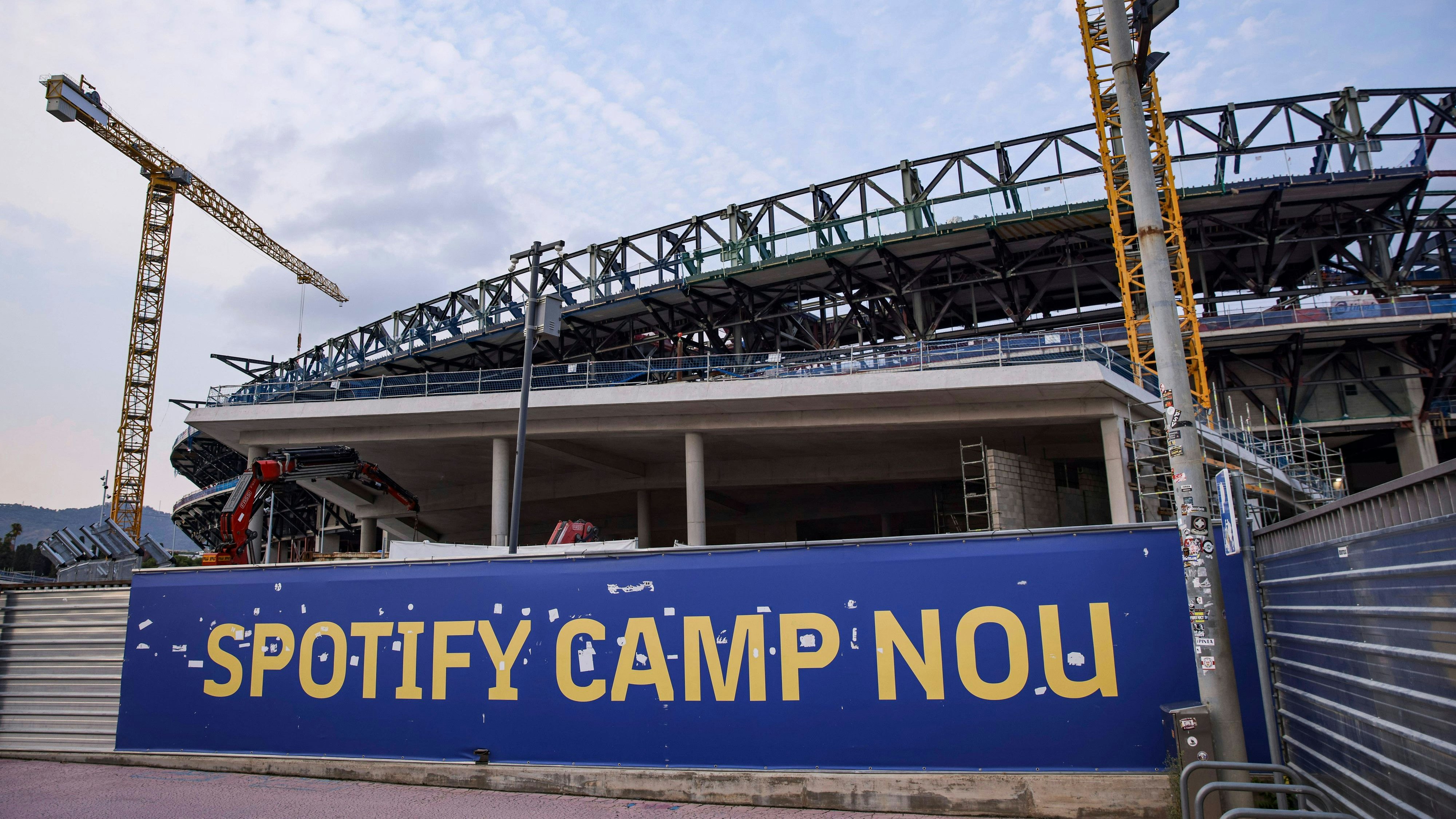 Das Camp Nou, die Heimstätte von Barcelona, ist noch nicht fertiggestellt. 