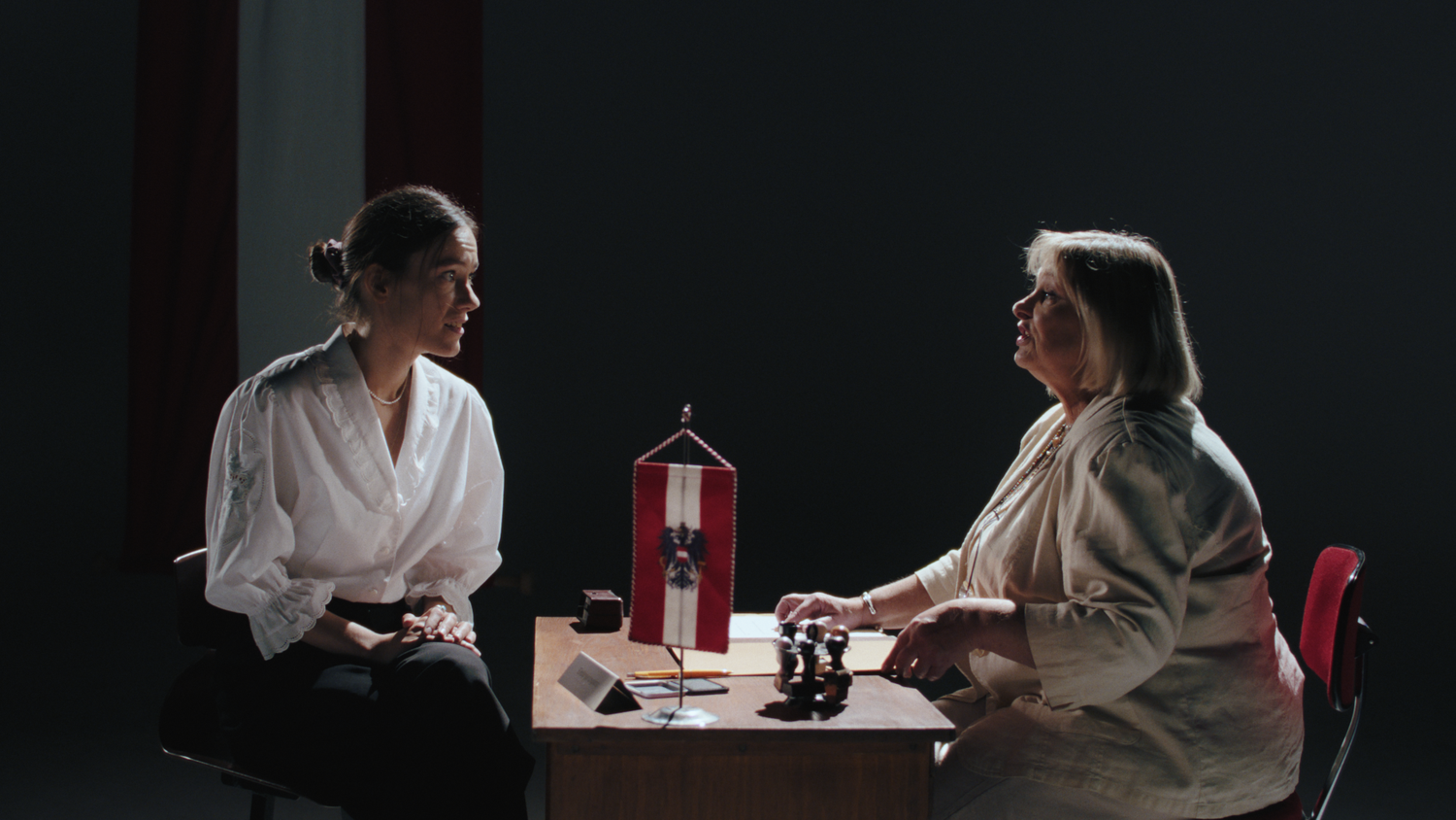 Toxische Pommes (l.) spielt auch mit.