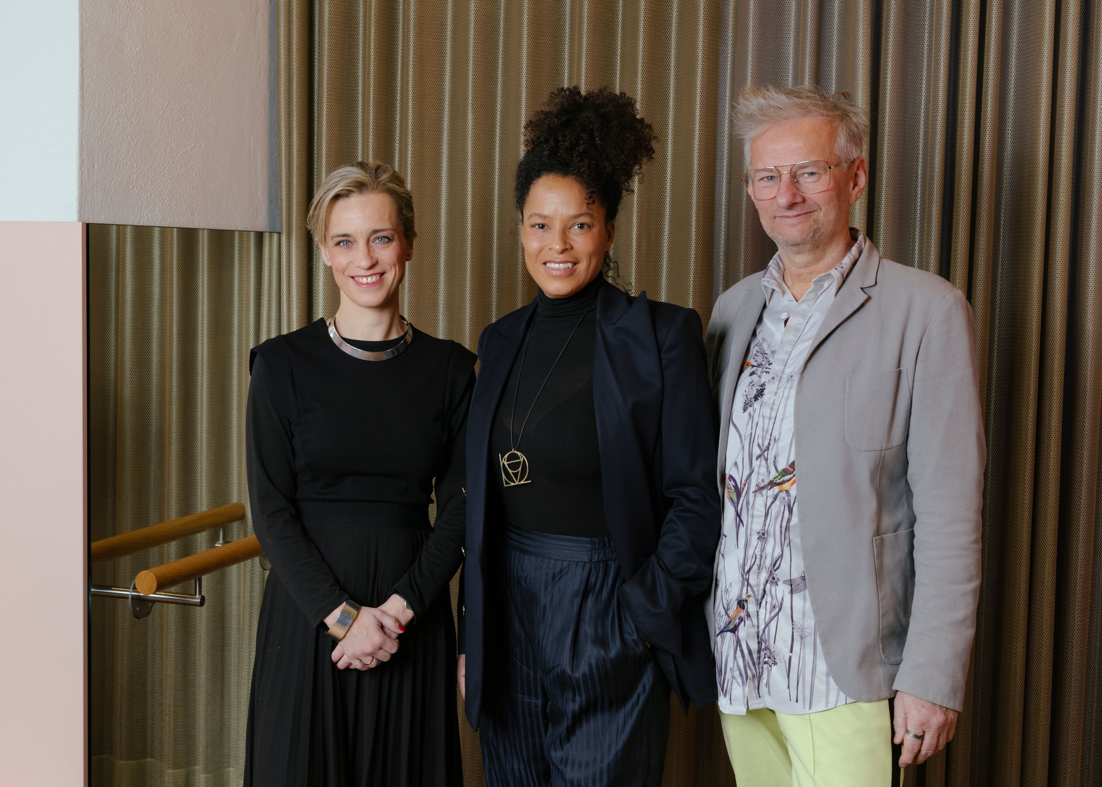 Neue Leitung im Tanzquartier Wien: Geschäftsführerin Gerda Saiko, die künstlerischen Chefs Isabel Lewis (m.) und Rio Rutzinger (r.).