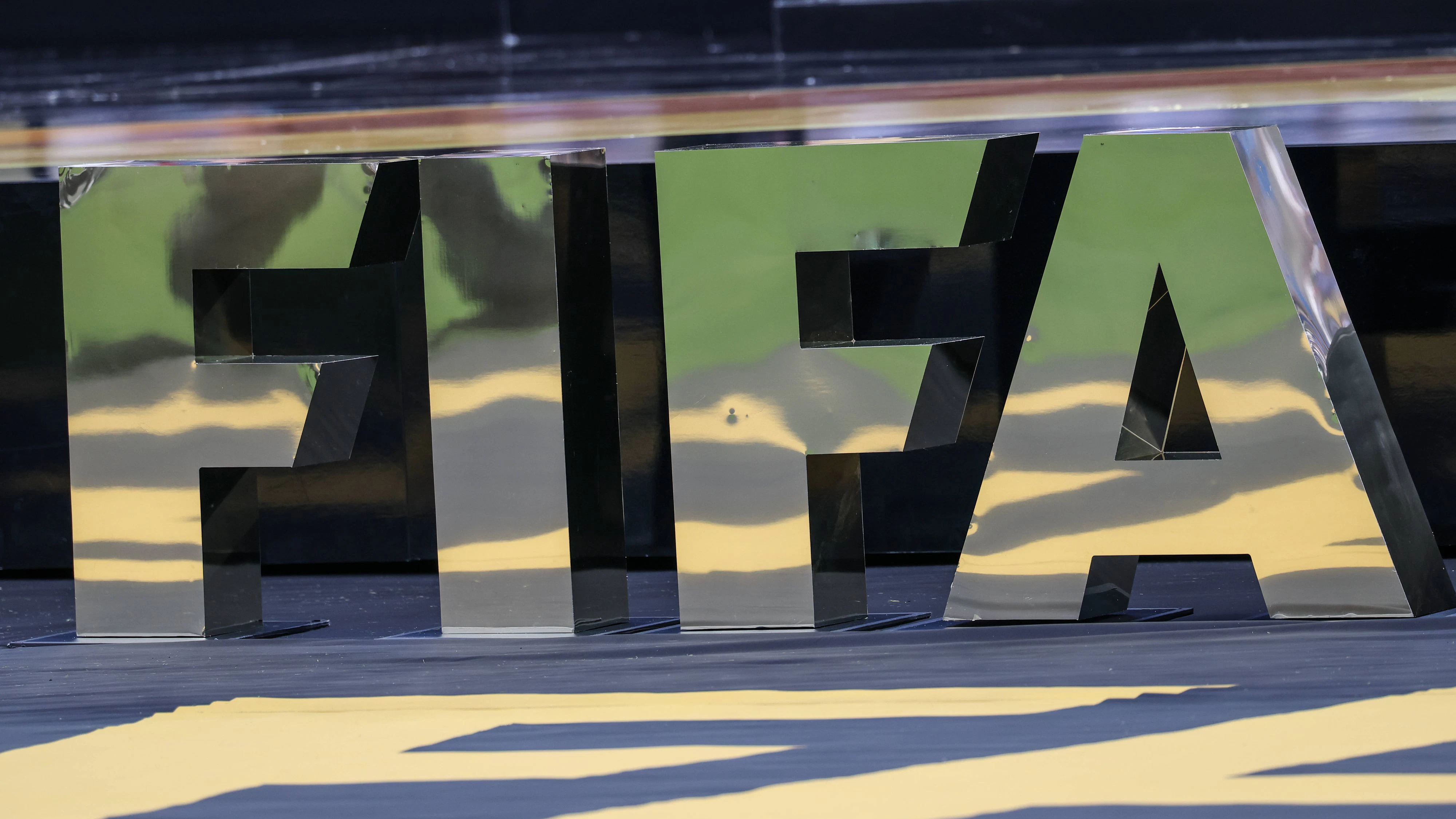 Heute.at - Fußball-Fans könnten zu WM-Start viel Geld verlieren
