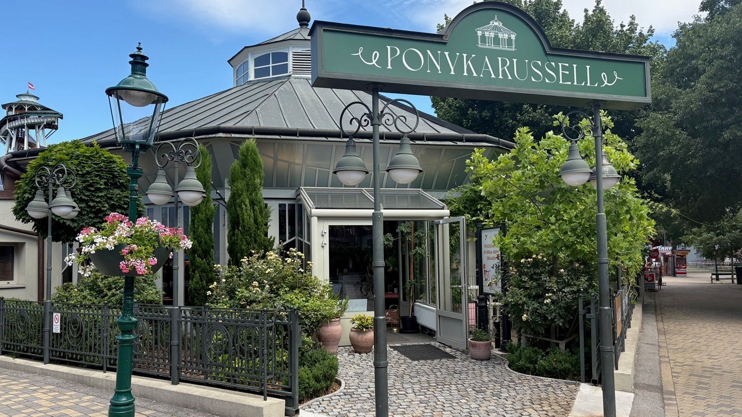 Heute.at - Das Ponykarussell feiert 4. Geburtstag