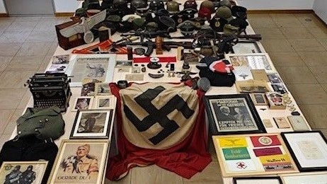 Heute.at - Hausverwaltung öffnet Wohnung, alarmiert sofort Polizei