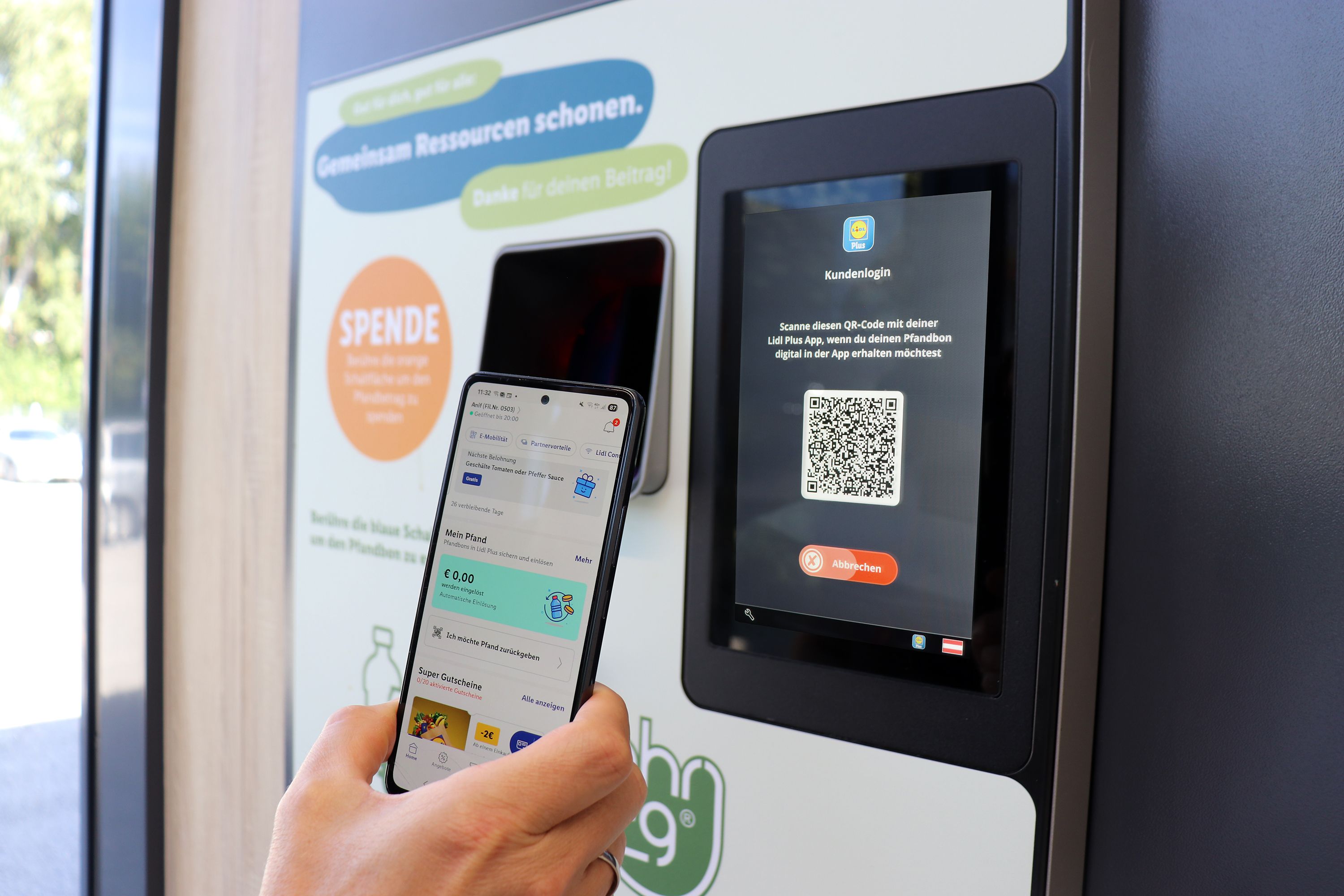 Neu bei Lidl: Ab sofort können Kunden ihr Pfandguthaben virtuell in der App speichern.