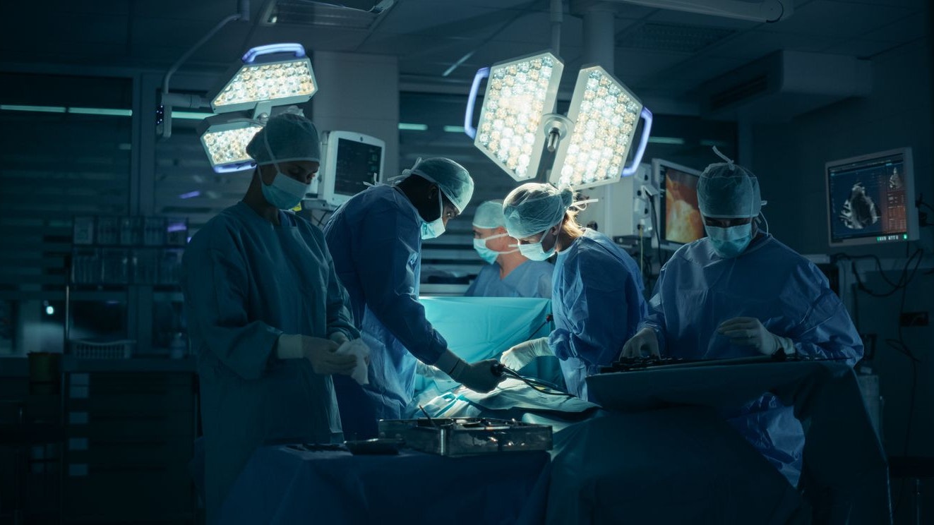 Heute.at - Patient am OP-Tisch: Arzt hat Sex mit Krankenschwester