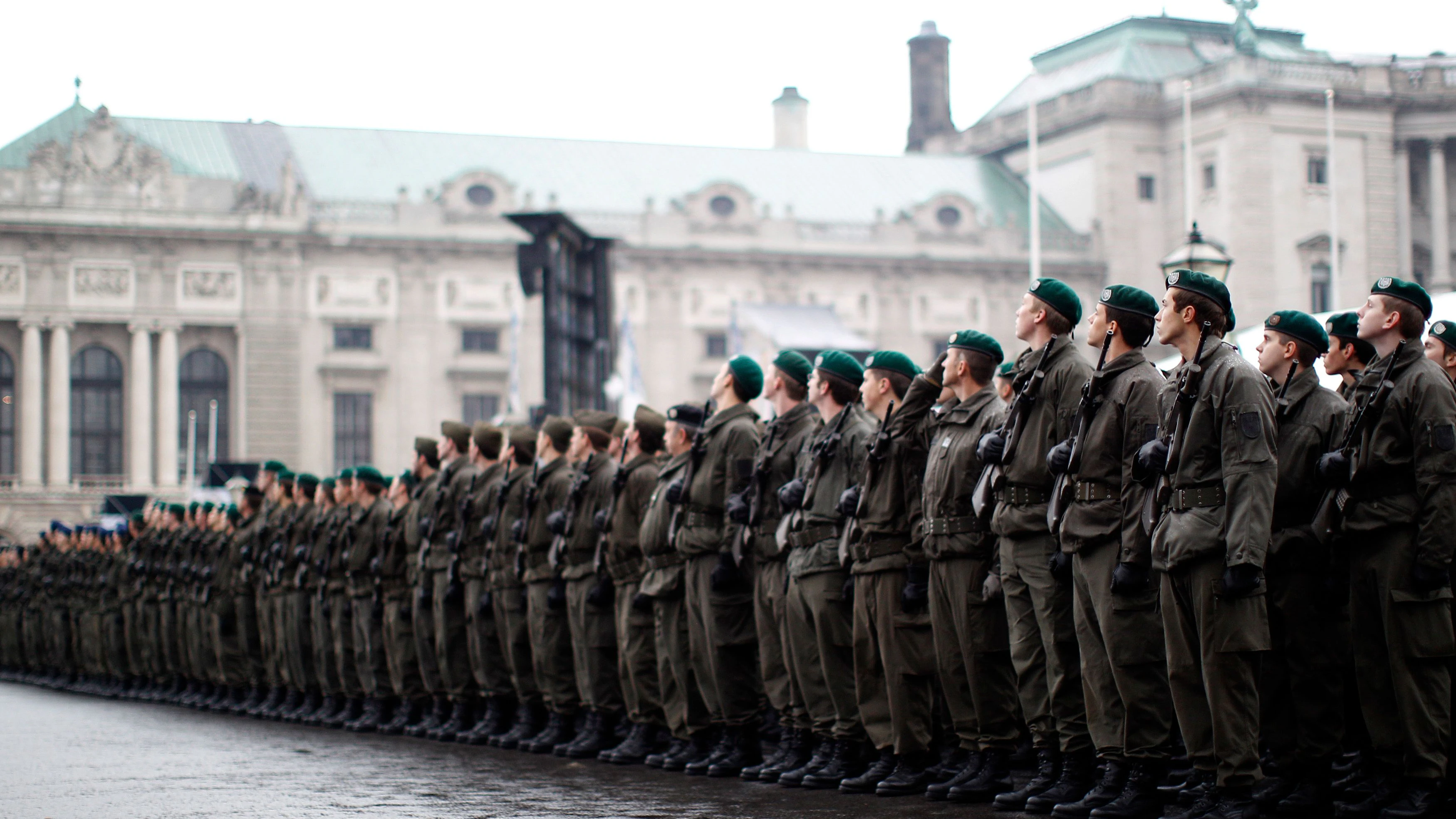 Heute.at - 449 Frauen beim Heeres-Check – Regierung plant Ausbau