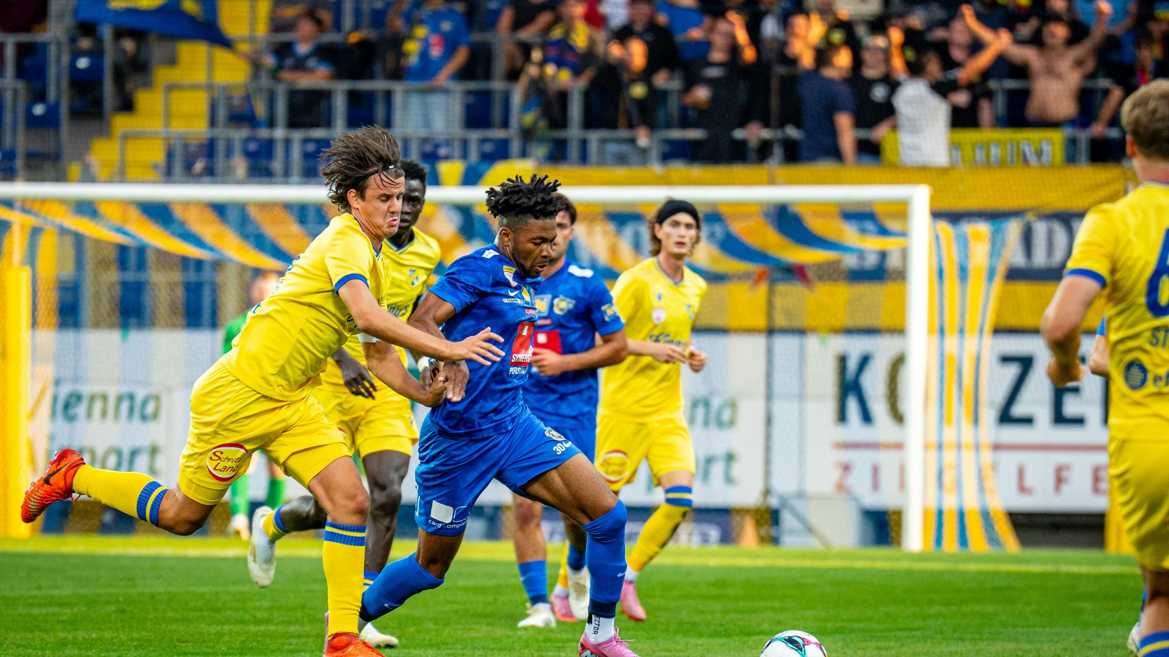 Heute.at - St. Pölten baut Führung aus, Kapfenberg erster Jäger