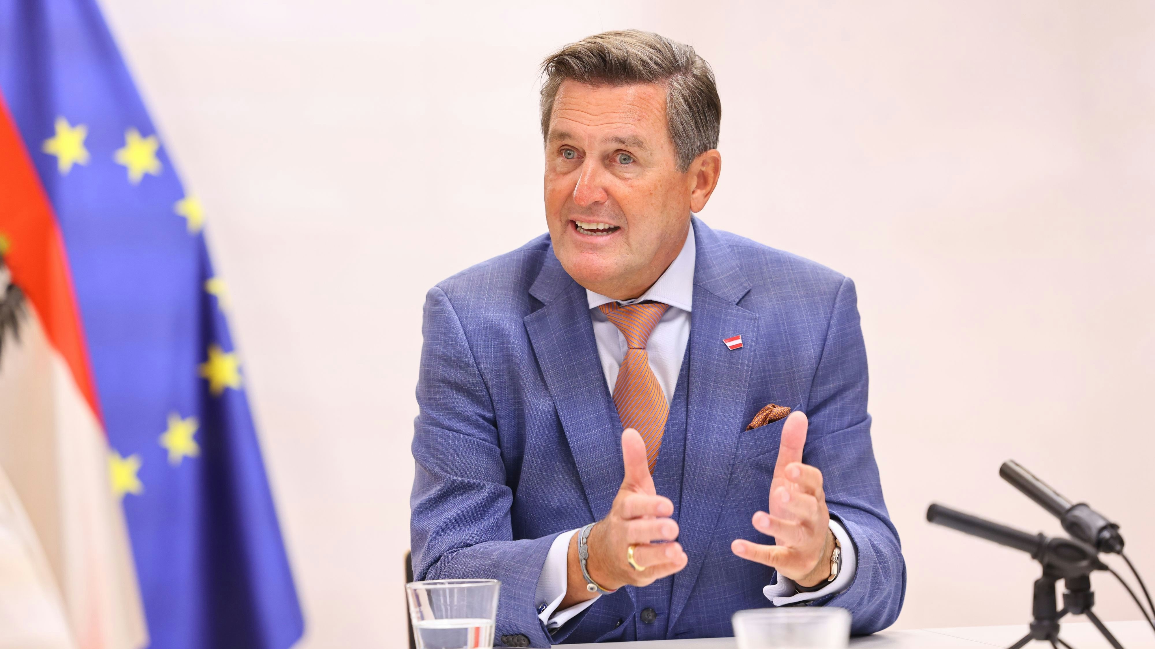 Sparsam: Peter Hanke