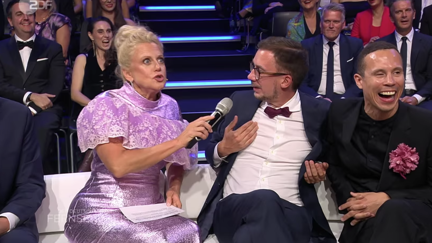 Heute.at - TV-Panne: Schöneberger erkennt Nominierten nicht