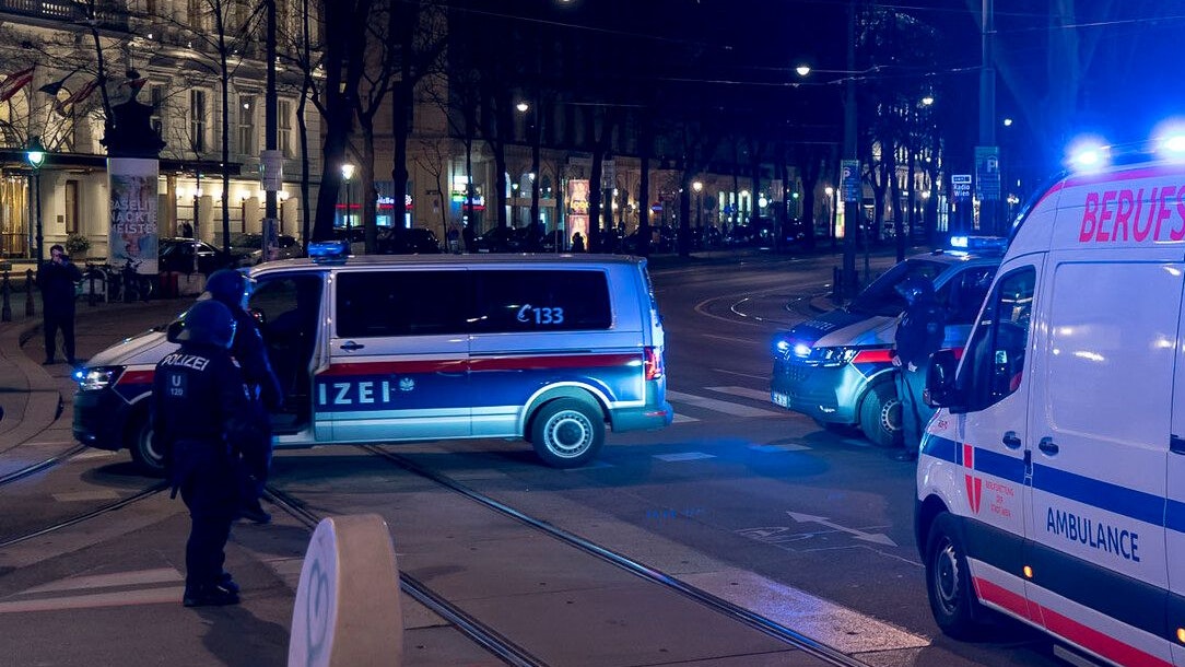 Heute.at - Unbekannte verletzten 17-Jährigen in Wien mit Messer