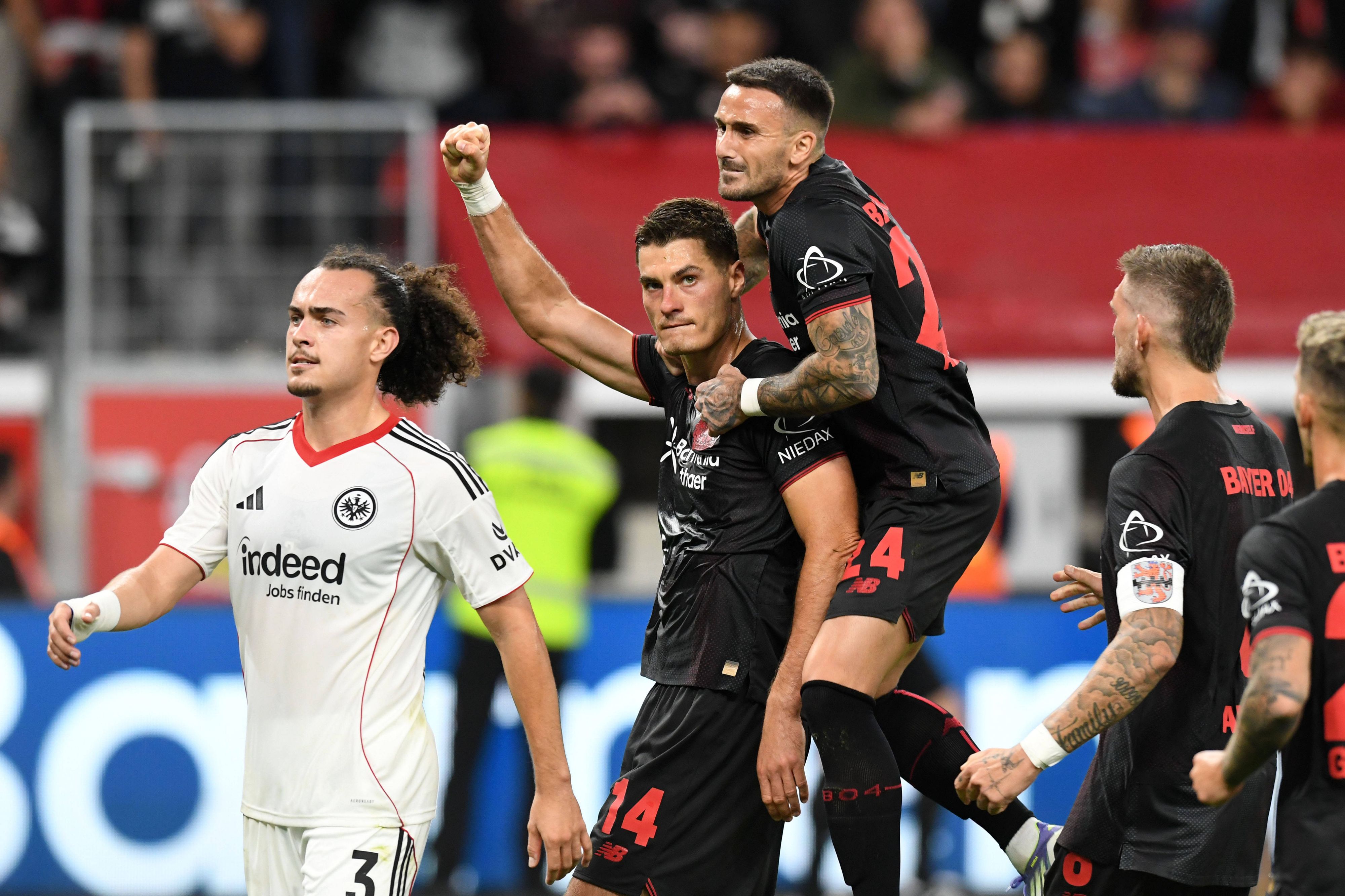 Bayer Leverkusen gewinnt nach dem Rauswurf von Trainer Erik ten Hag. 