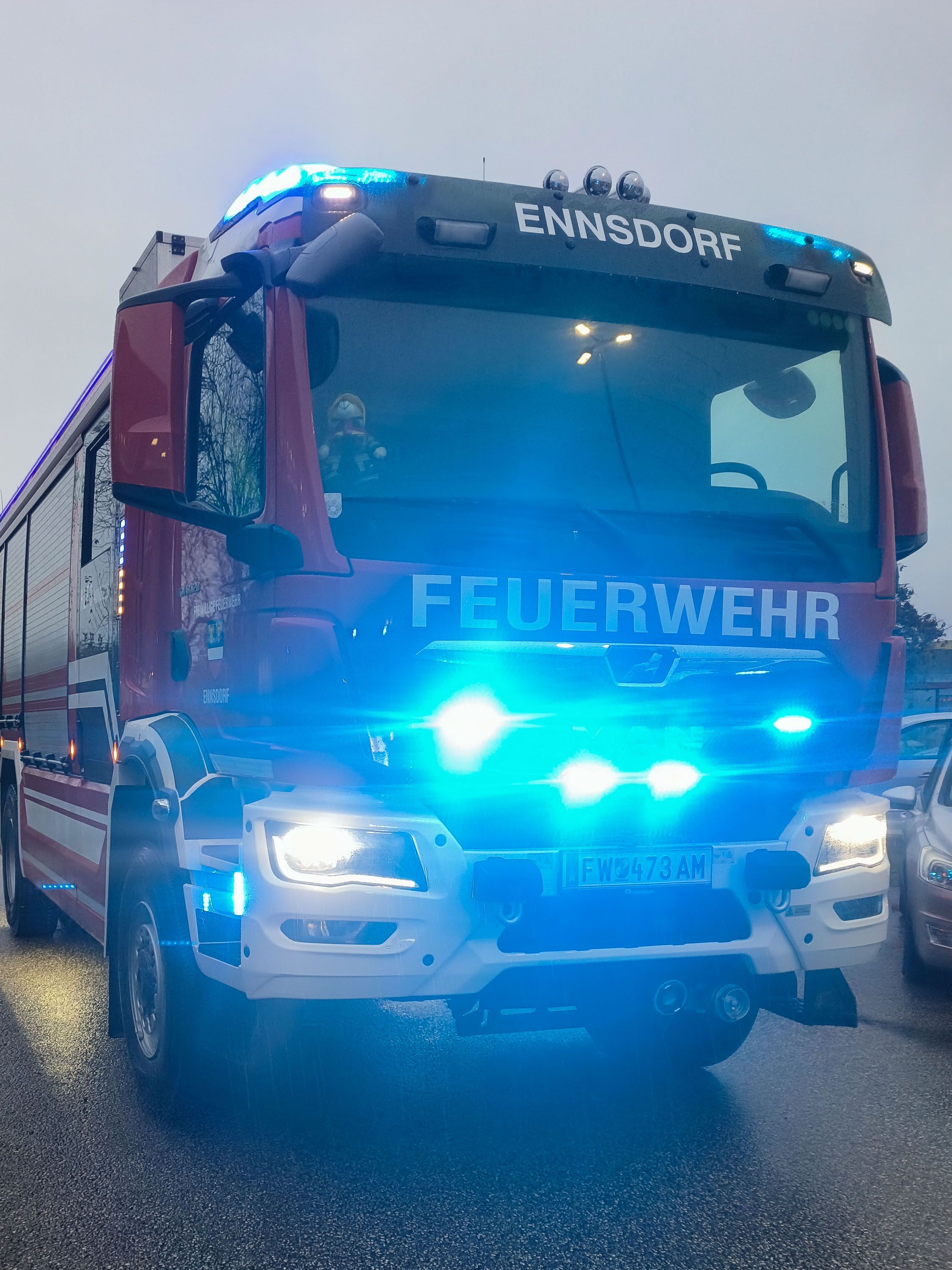 Drei Feuerwehren wurden zu dem tragischen Vorfall alarmiert. 