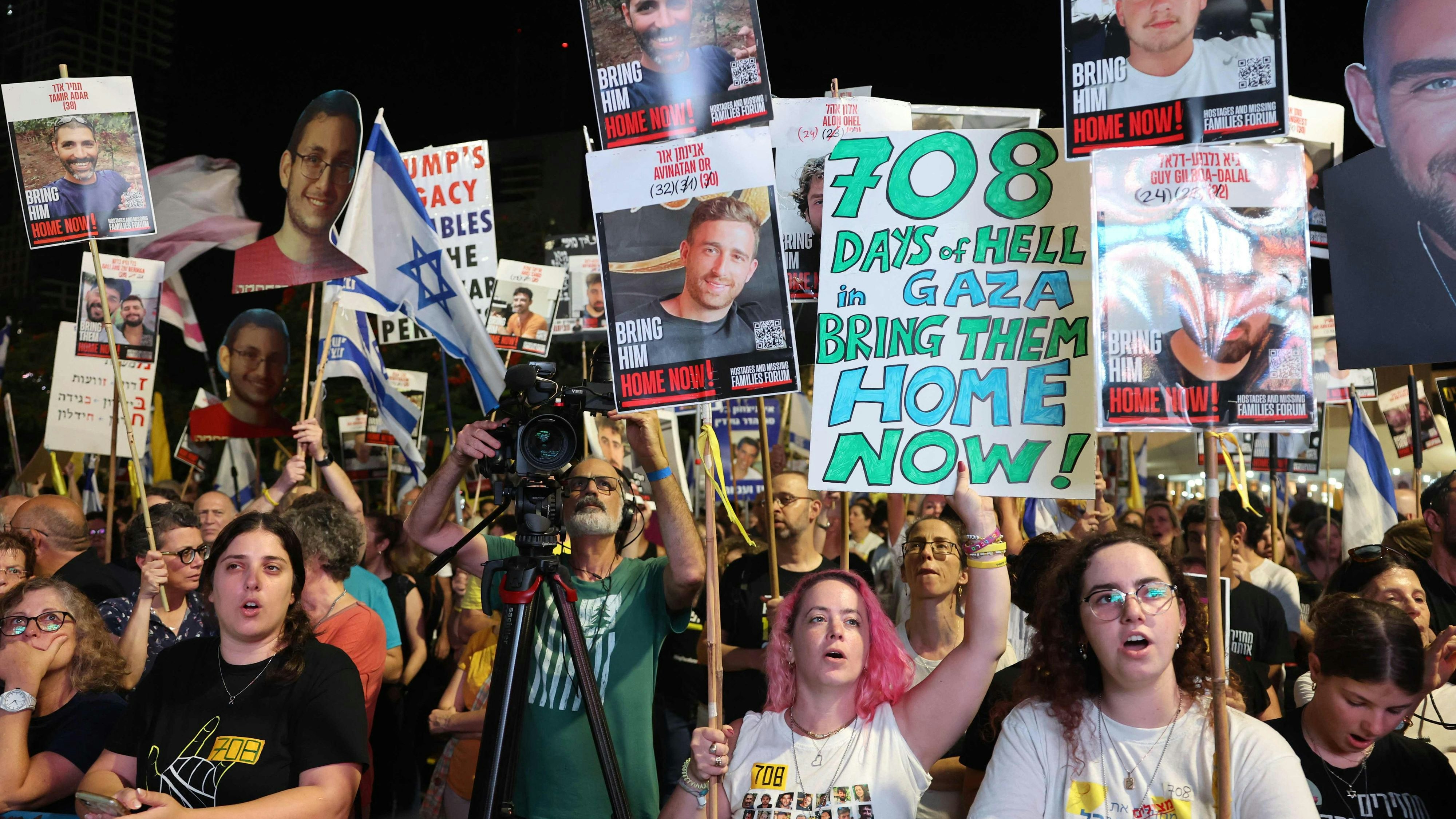 Heute.at - Geiselfamilien: Netanyahu ist Hindernis für Frieden