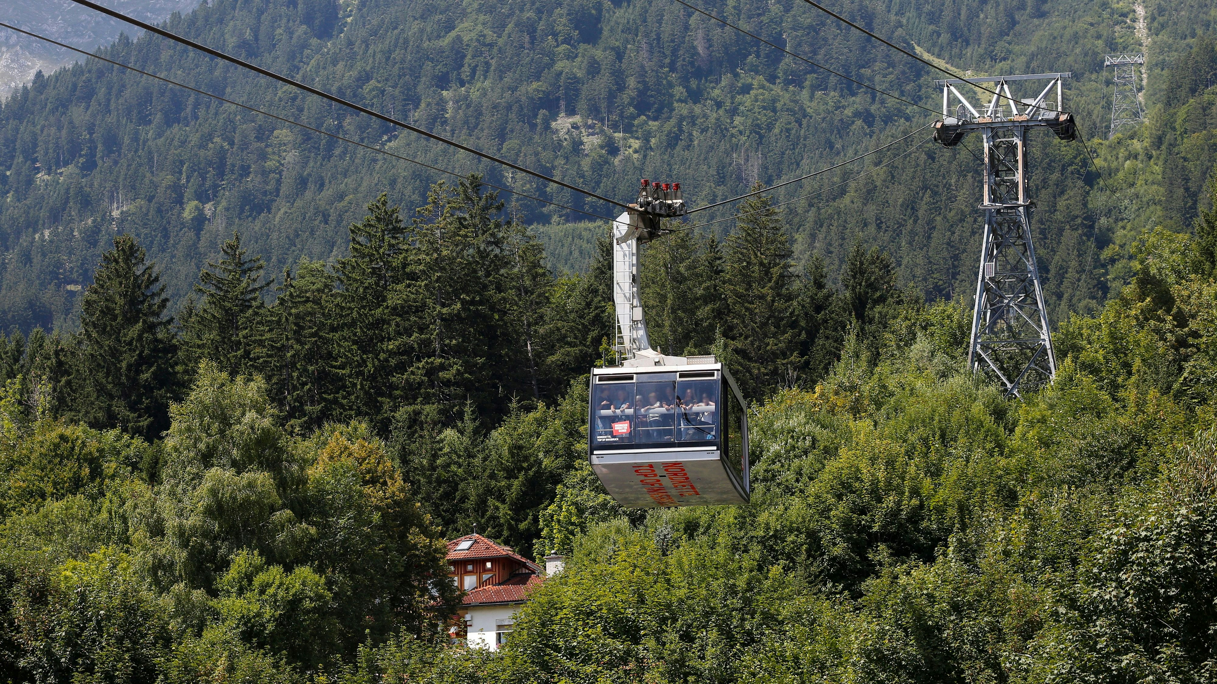Download von www.picturedesk.com am 14.09.2025 (19:32).  Nordkettenbahn, Innsbruck, Tirol, Österreich // Nordkette Cable Car, Innsbruck, Tyrol, - 20250807_PD13069 - Rechteinfo: Rights Managed (RM)