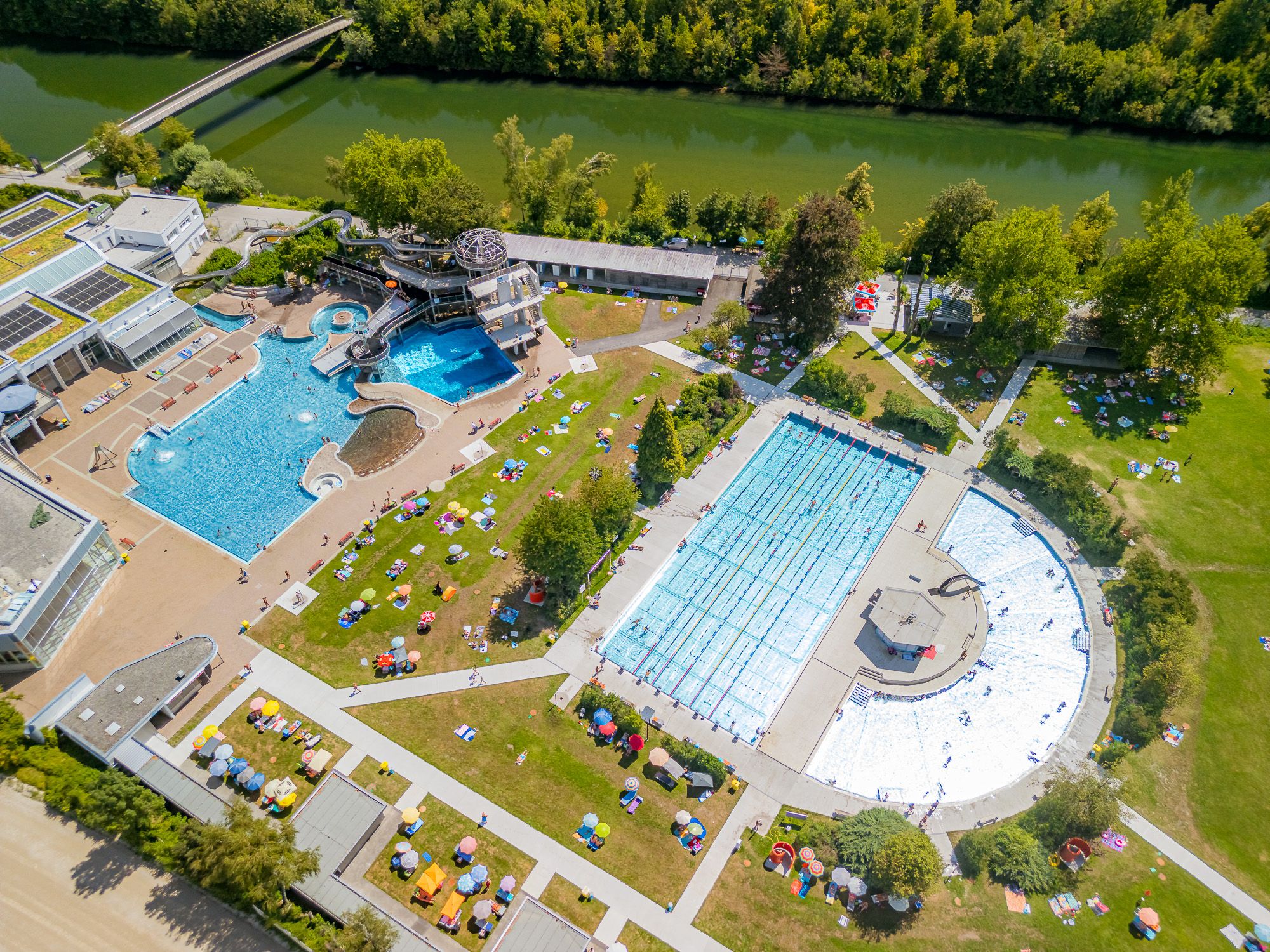Das Welldorado in Wels bekam den Regen-Juli bitter zu spüren.